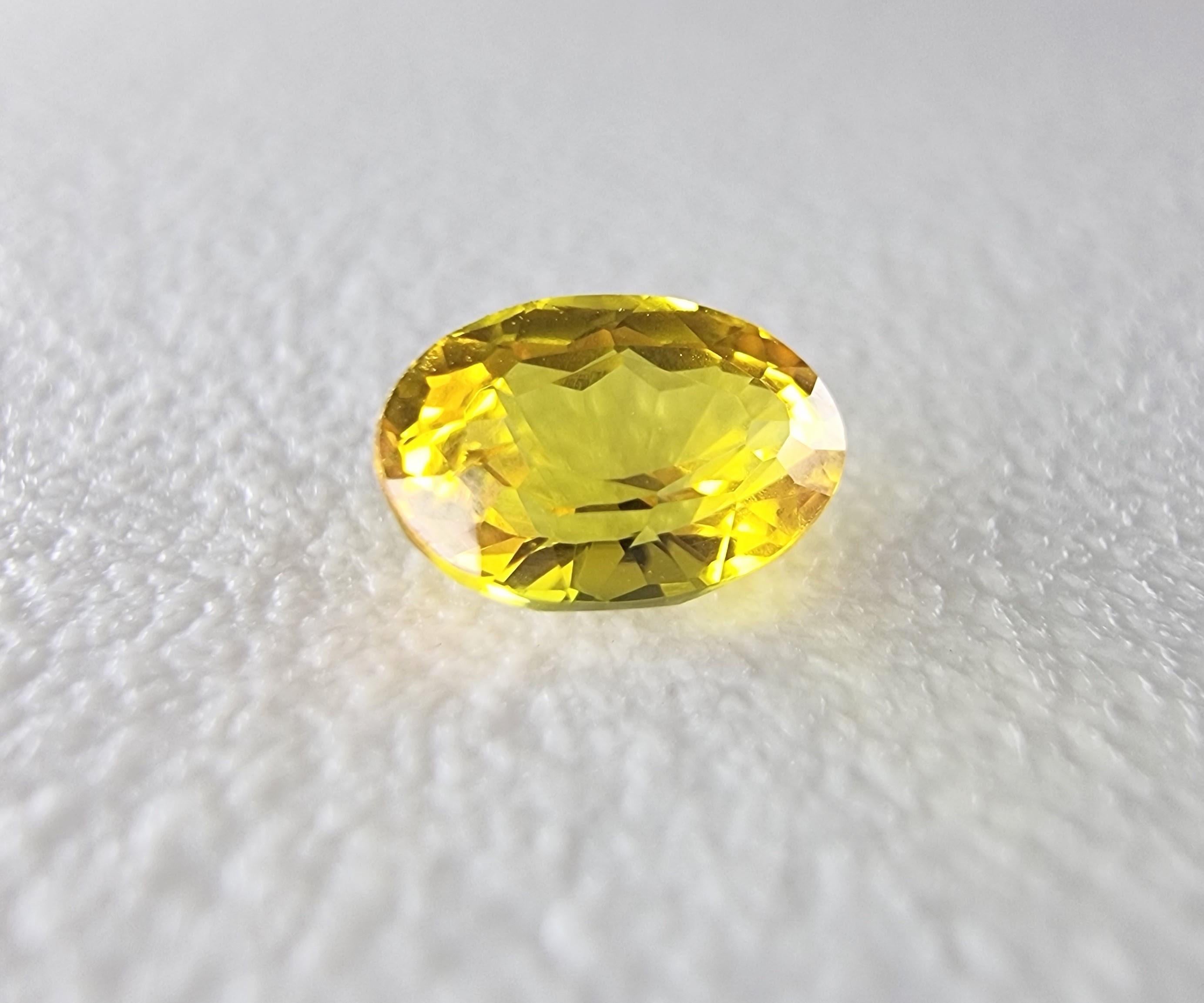 0.95ct Oval Natural UNHEATED Yellow SAPPHIRE Loose Gemstone EYE-CLEAN 5