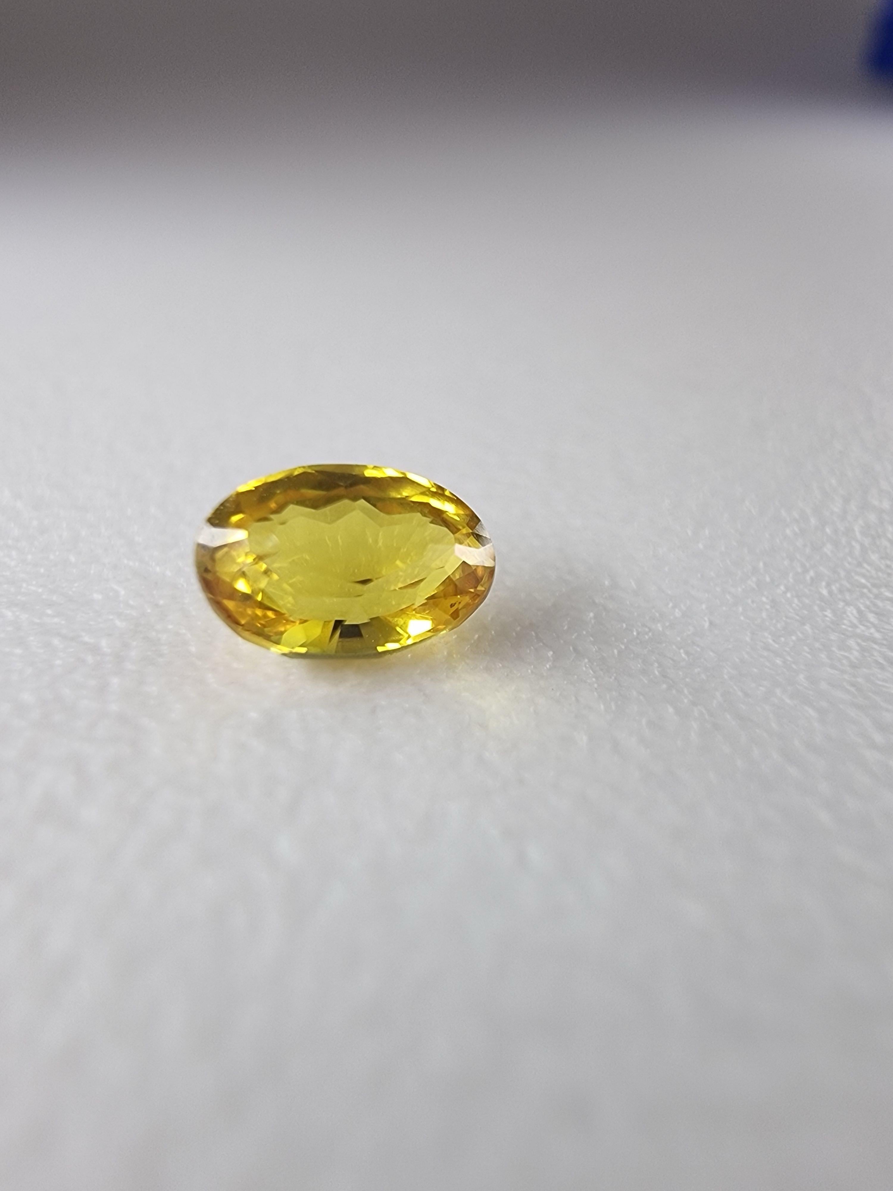 0.95ct Oval Natural UNHEATED Yellow SAPPHIRE Loose Gemstone EYE-CLEAN 1