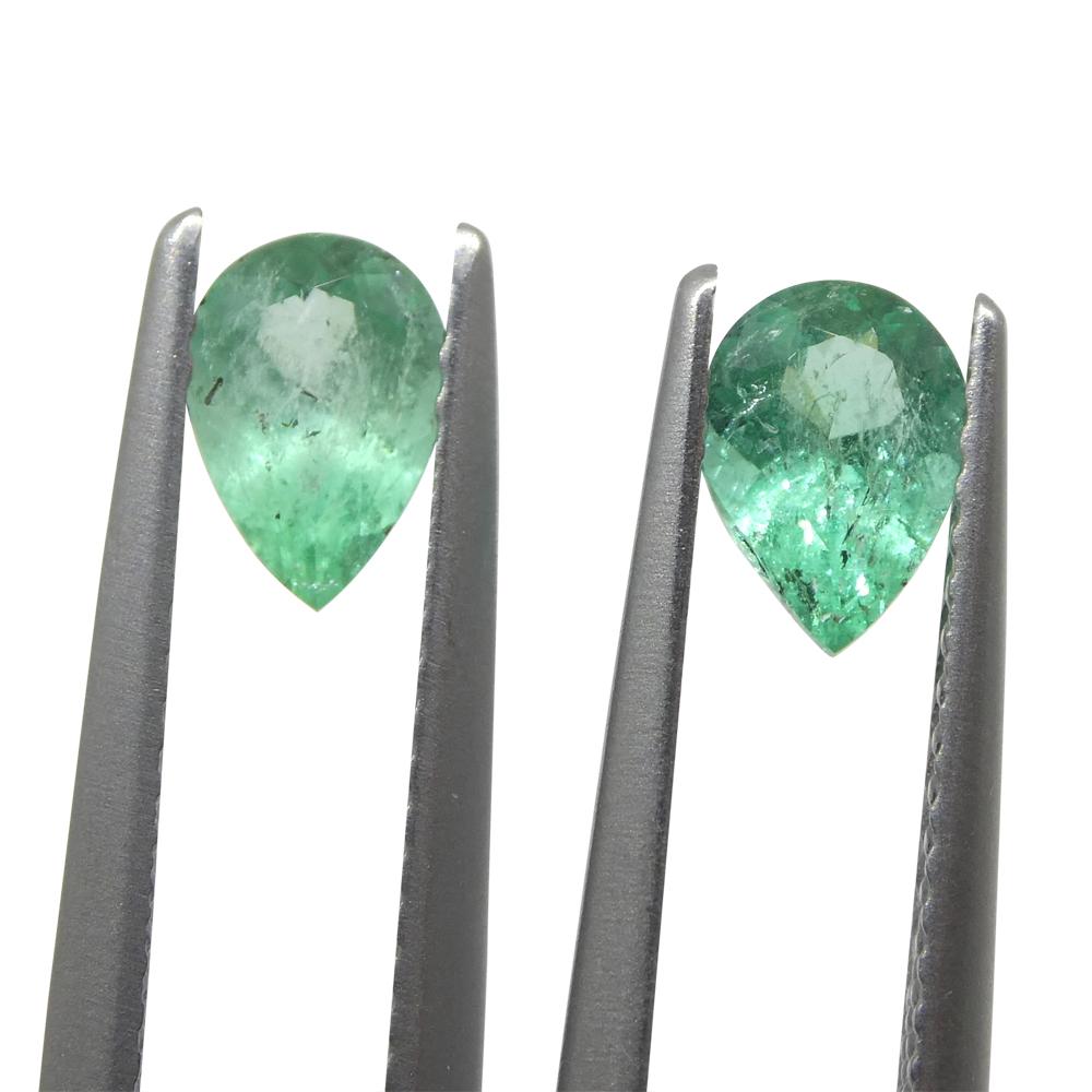 0.95ct Pair Pear Green Emerald from Colombia For Sale 7