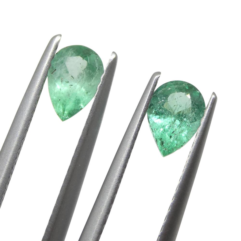 Brilliant Cut 0.95ct Pair Pear Green Emerald from Colombia For Sale