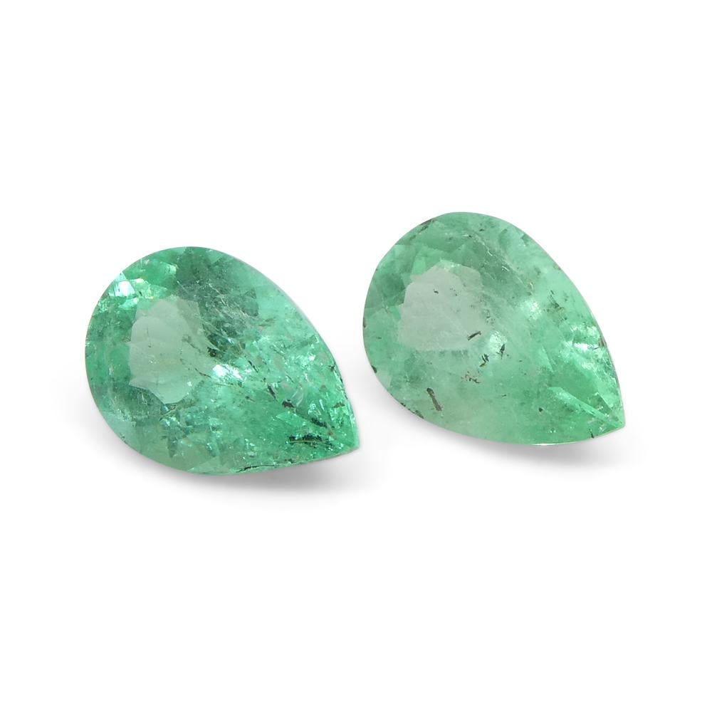 Women's or Men's 0.95ct Pair Pear Green Emerald from Colombia For Sale