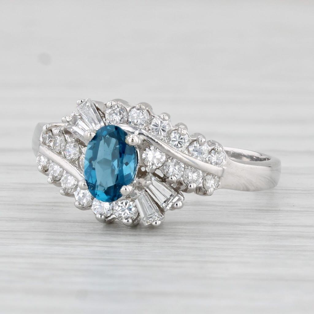 da uomo o donna Anello con diamante Topazio Blu di Londra da 0,95 ct. in oro bianco 14k misura 7,5 Scintilla di fidanzamento in vendita