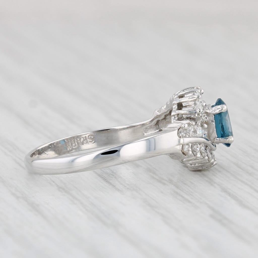 Anello con diamante Topazio Blu di Londra da 0,95 ct. in oro bianco 14k misura 7,5 Scintilla di fidanzamento in vendita 4