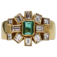 0.96 Carat Emerald Yellow Gold and Diamonds Wedding or Engagement Ring