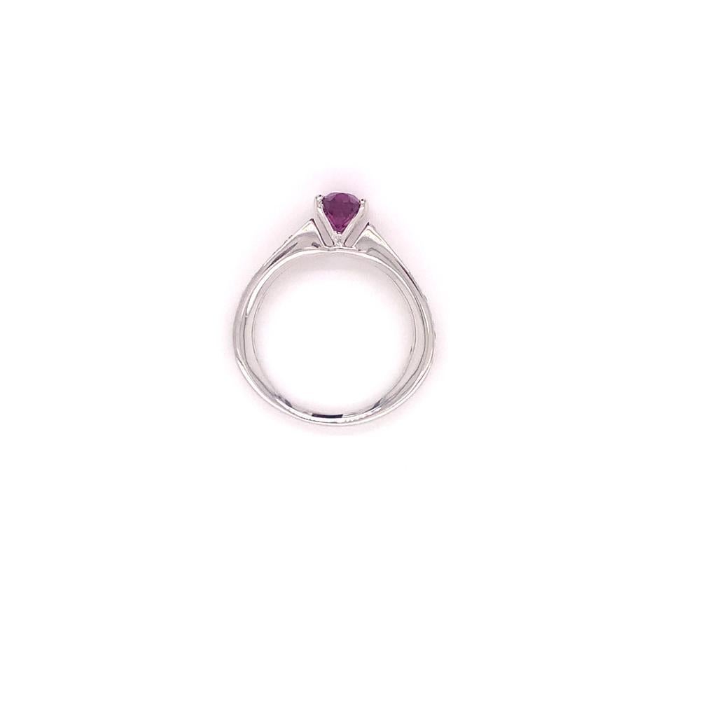 Women's 0.96 Carat Oval Cut Pink Sapphire and Diamond Ring in 18k White Gold For Sale