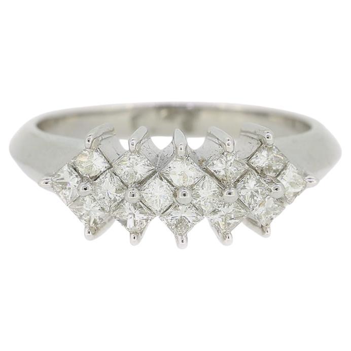 Bague à grappes de diamants de 0,96 carat et de taille Princesse