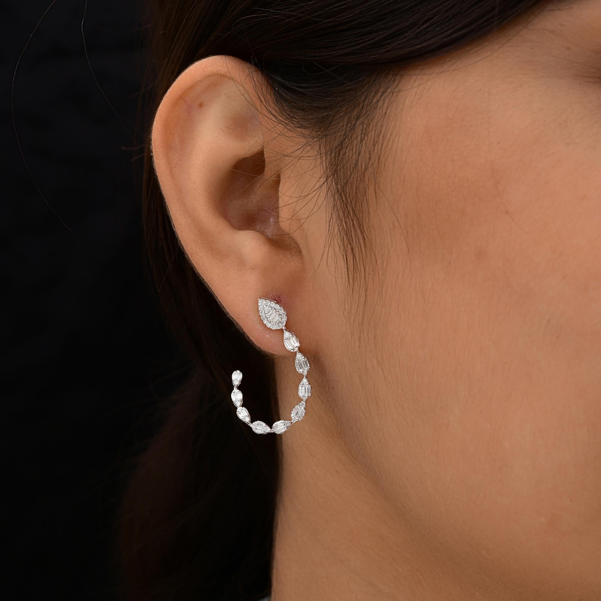 0,96 Karat SI/H Baguette-Diamant-Ohrringe im runden Brillantschliff 18k Weißgold (Baguetteschliff) im Angebot