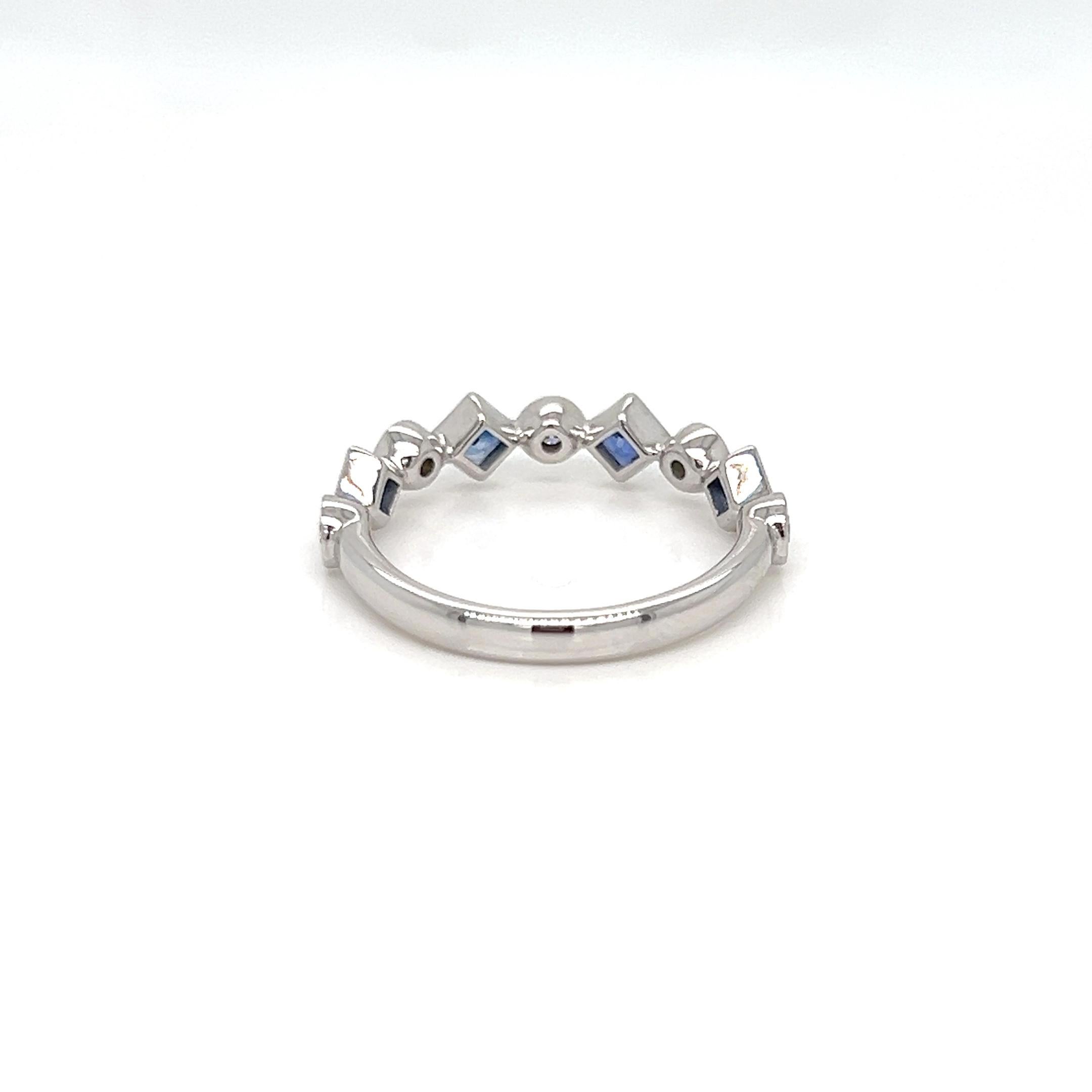 Women's 0.96 Carats Princess Cut Sapphire Half Eternity Bezel Ring Band with Diamonds For Sale