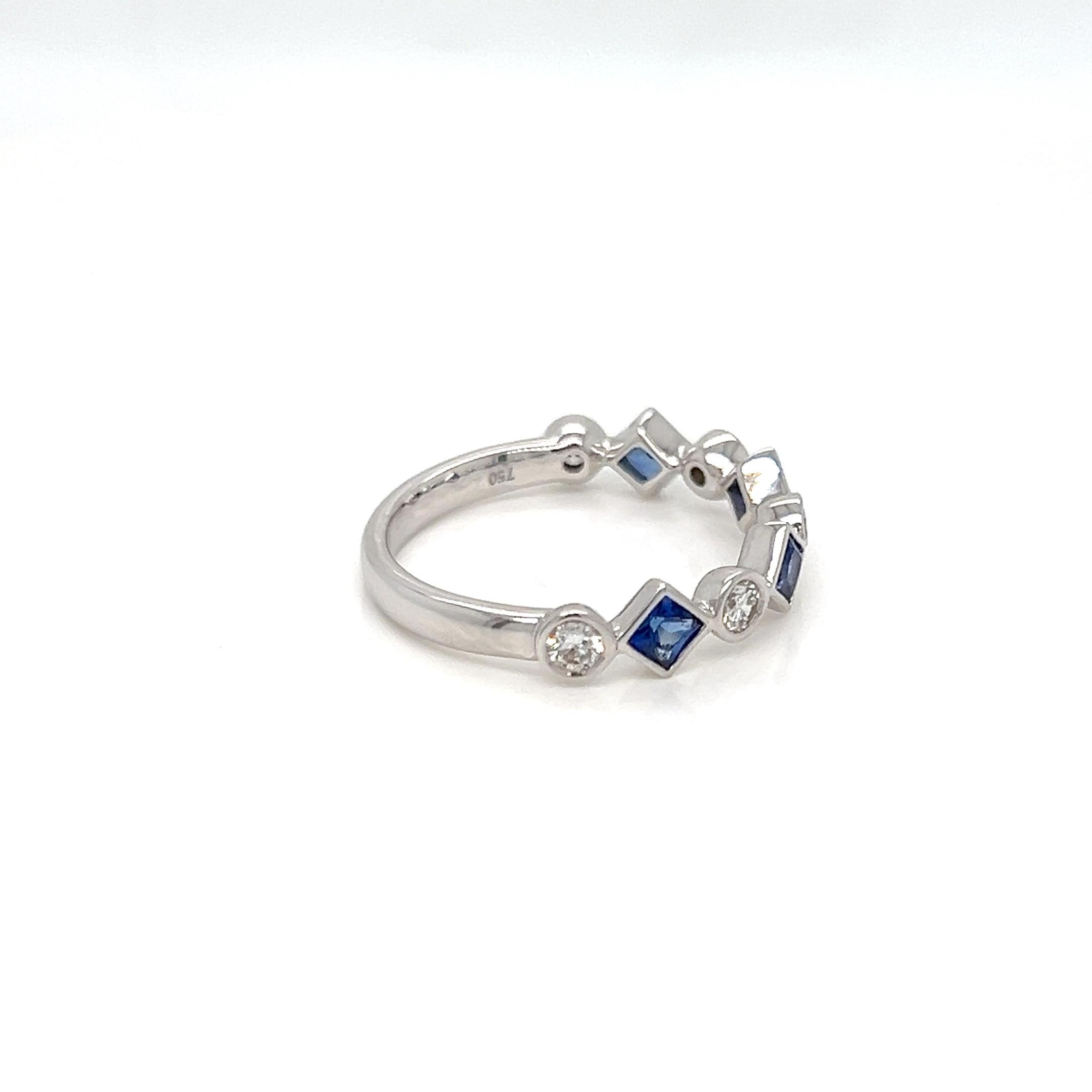 0.96 Carats Princess Cut Sapphire Half Eternity Bezel Ring Band with Diamonds For Sale 1