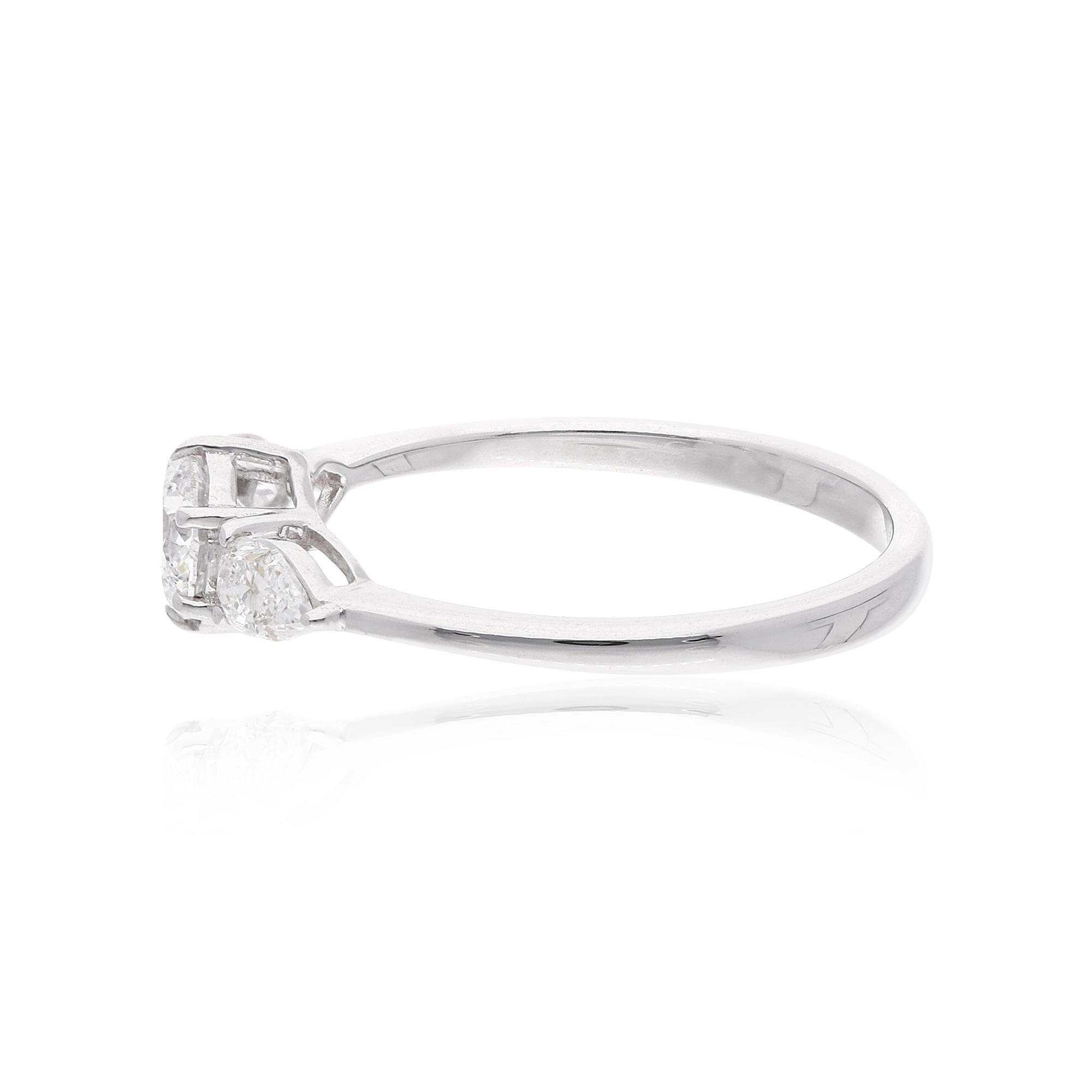 The ring is a size 7 and may be resized to larger or smaller upon request. FOLLOW SPECTRUM JEWELS storefront to view the latest collection & exclusive pieces. Spectrum Jewels is proudly rated as a Top Seller on 1stdibs with 5 star customer reviews.