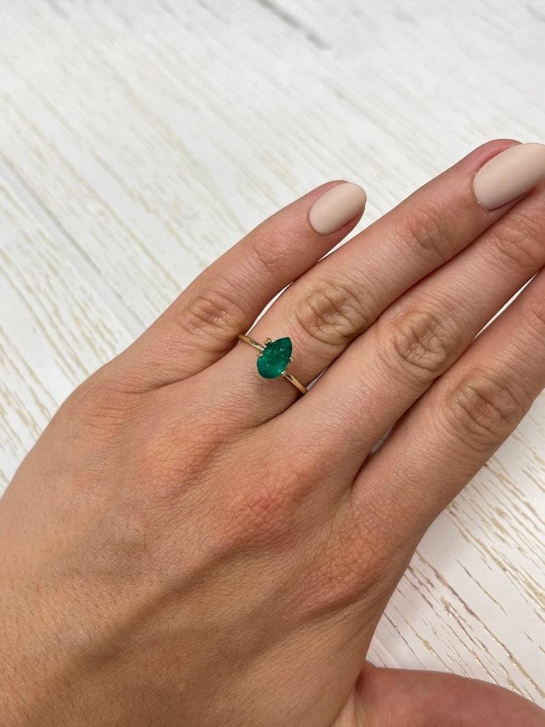 0.96ct Dark Green Colombian Emerald - Pear Cut Teardrop May Birthstone Gem For Sale 4