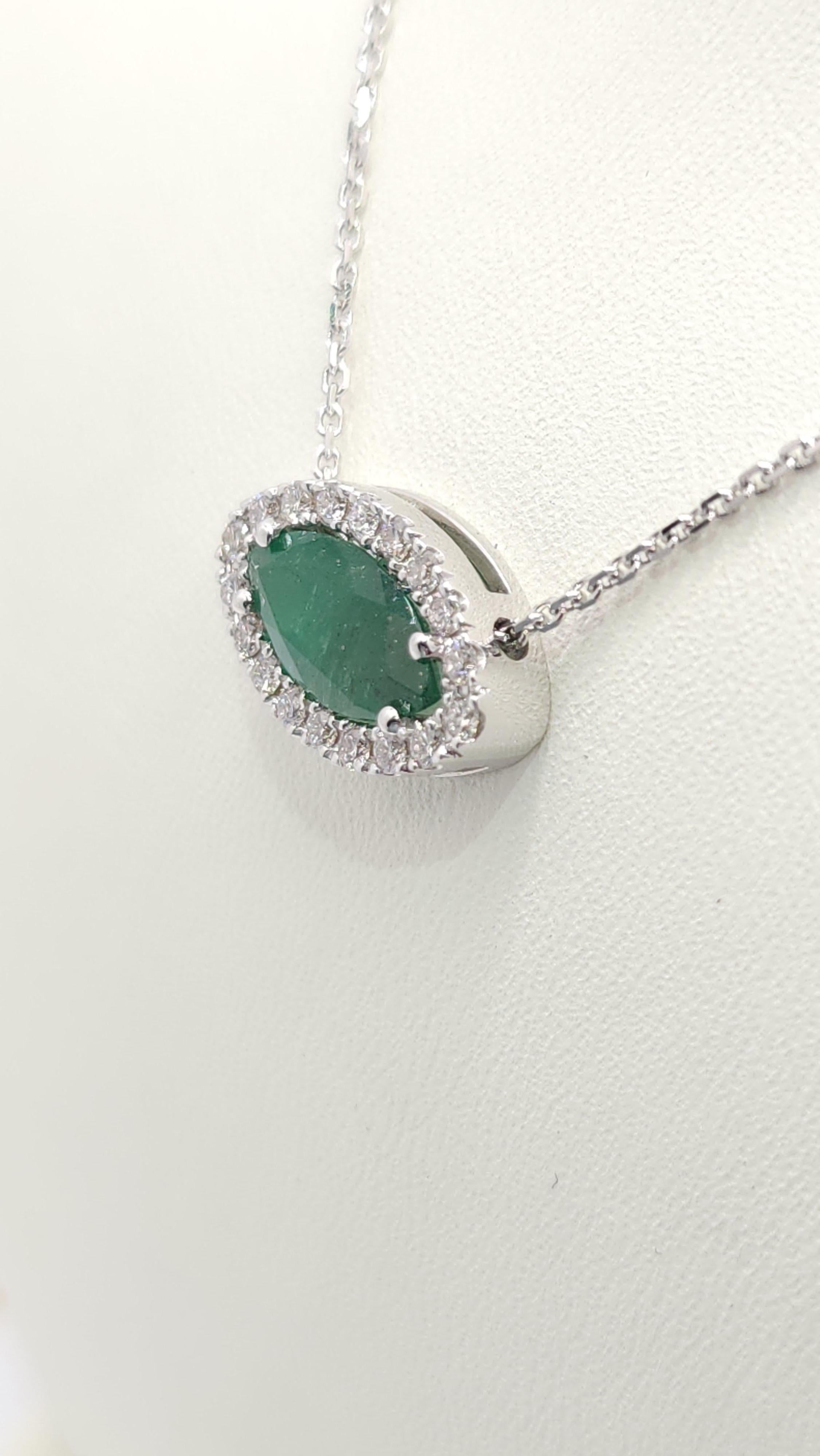 0.96Ct Marquise Shape Emerald And Diamonds Necklace For Sale 4
