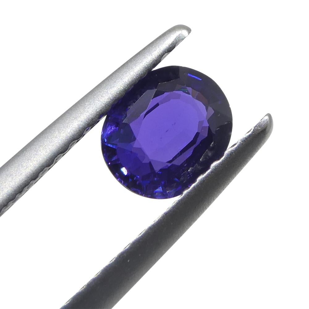 Saphir violet ovale de 0.96 carat, non chauffé, de Madagascar en vente 2