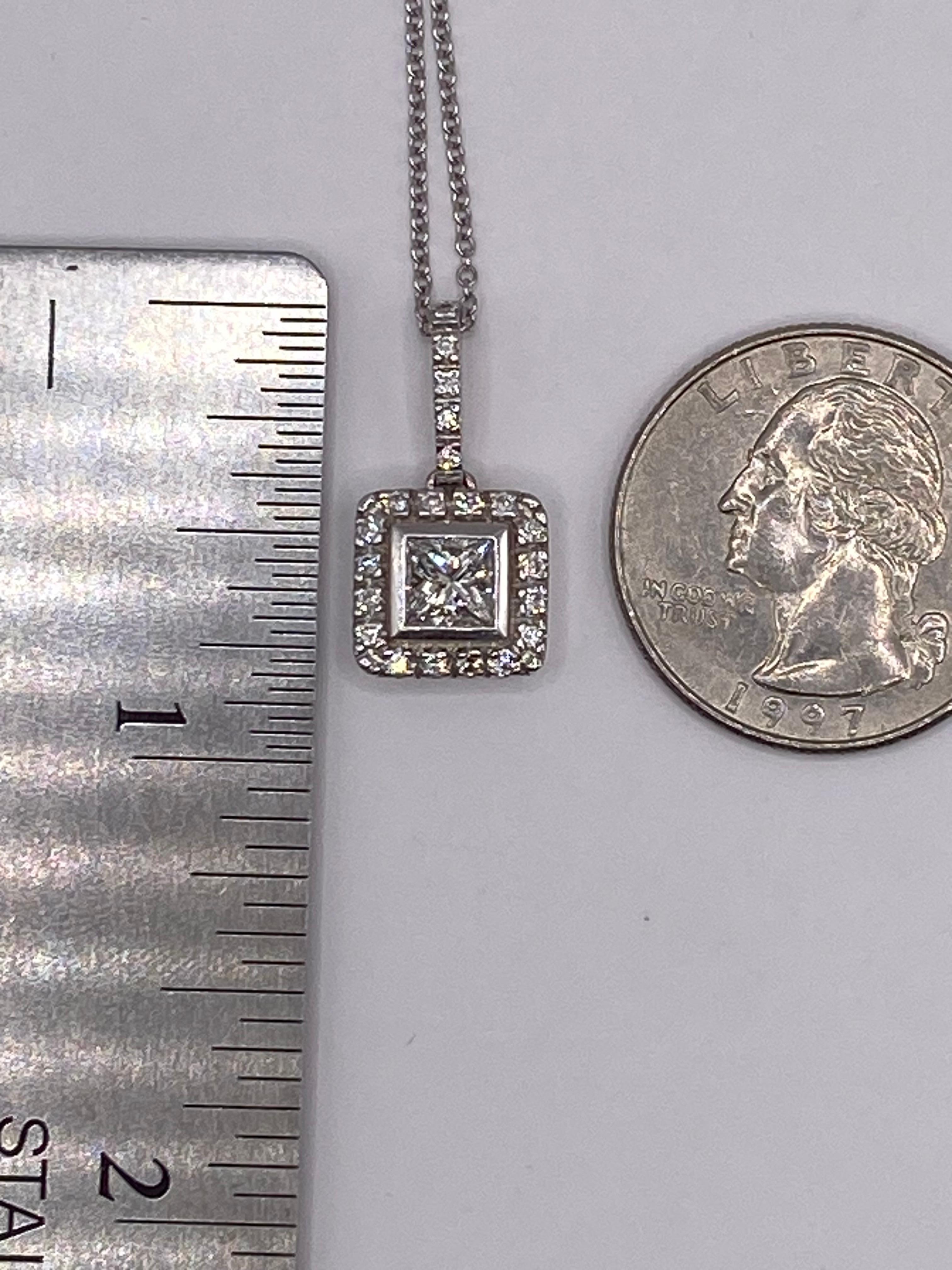 Metal: 18KT White Gold
Total carat Weight: 0.96ctw
Chain Length: 16