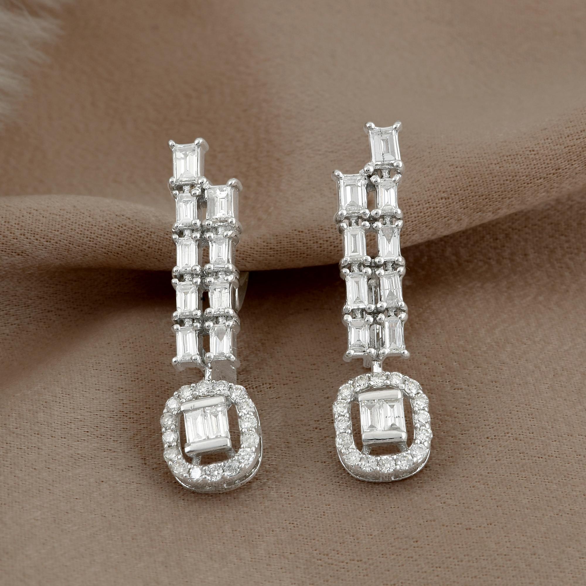 Women's 0.96ct SI Clarity HI Color Baguette Emerald Diamond Earrings 18 Karat White Gold For Sale