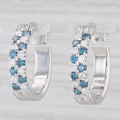 Créoles rondes en or blanc 14 carats avec diamants bleus et blancs de 0,96 carat