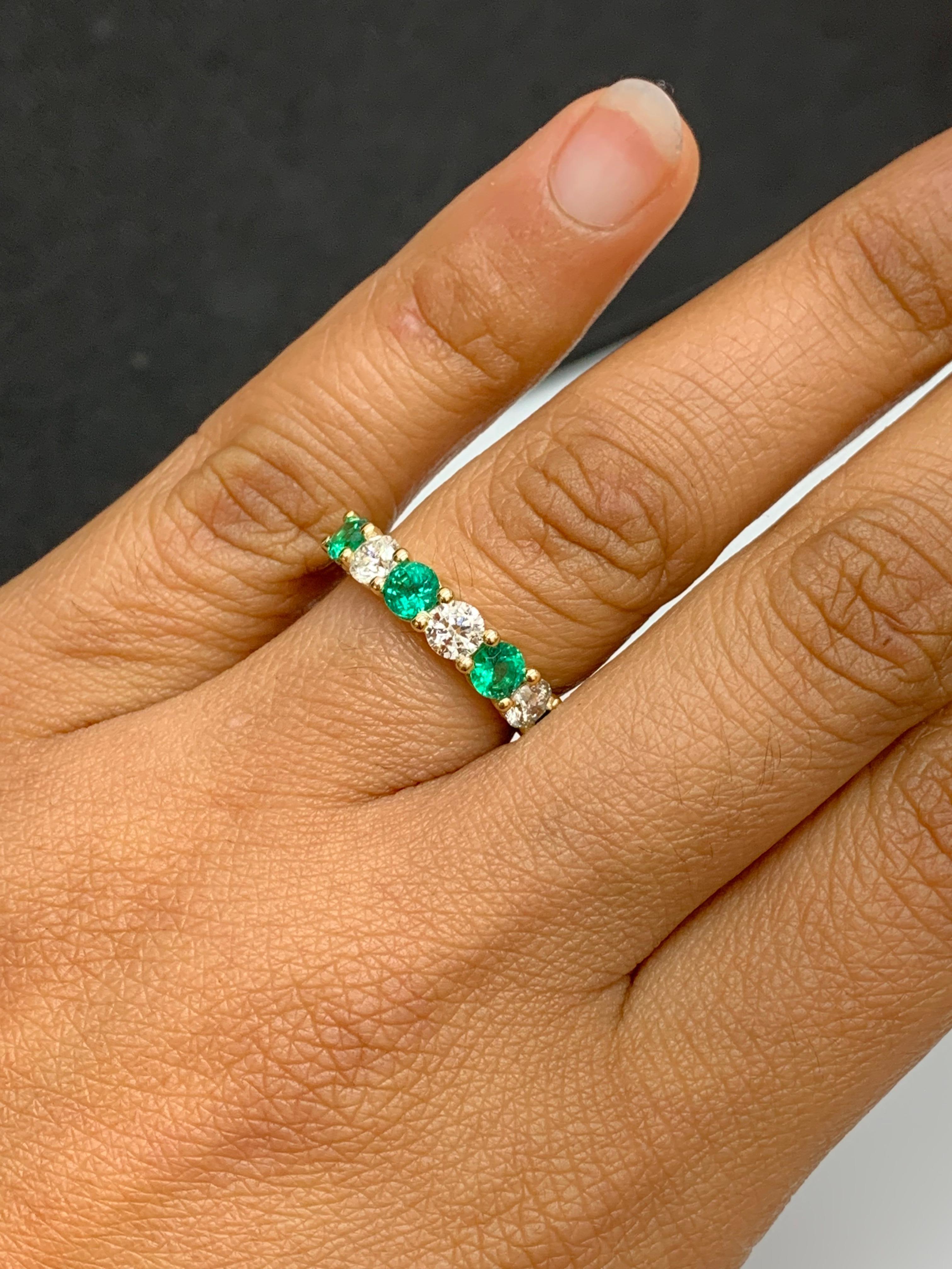 Contemporary 0.97 Carat Alternating Emerald and Diamond Halfway Wedding Band 14K Yellow Gold For Sale