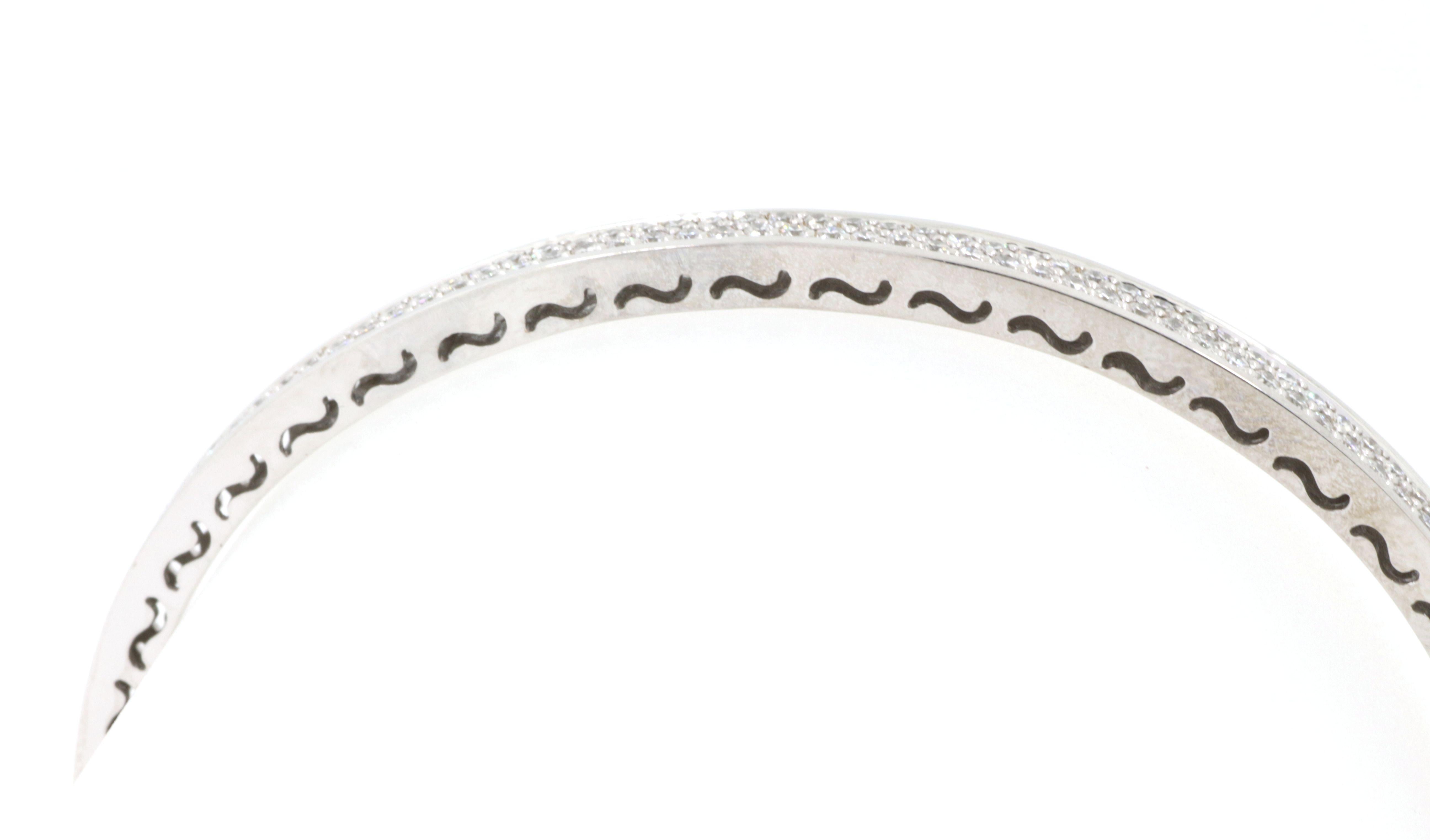 Women's 0.97 Carat Diamond Bracelet Bangle in 18 Karat White Gold For Sale