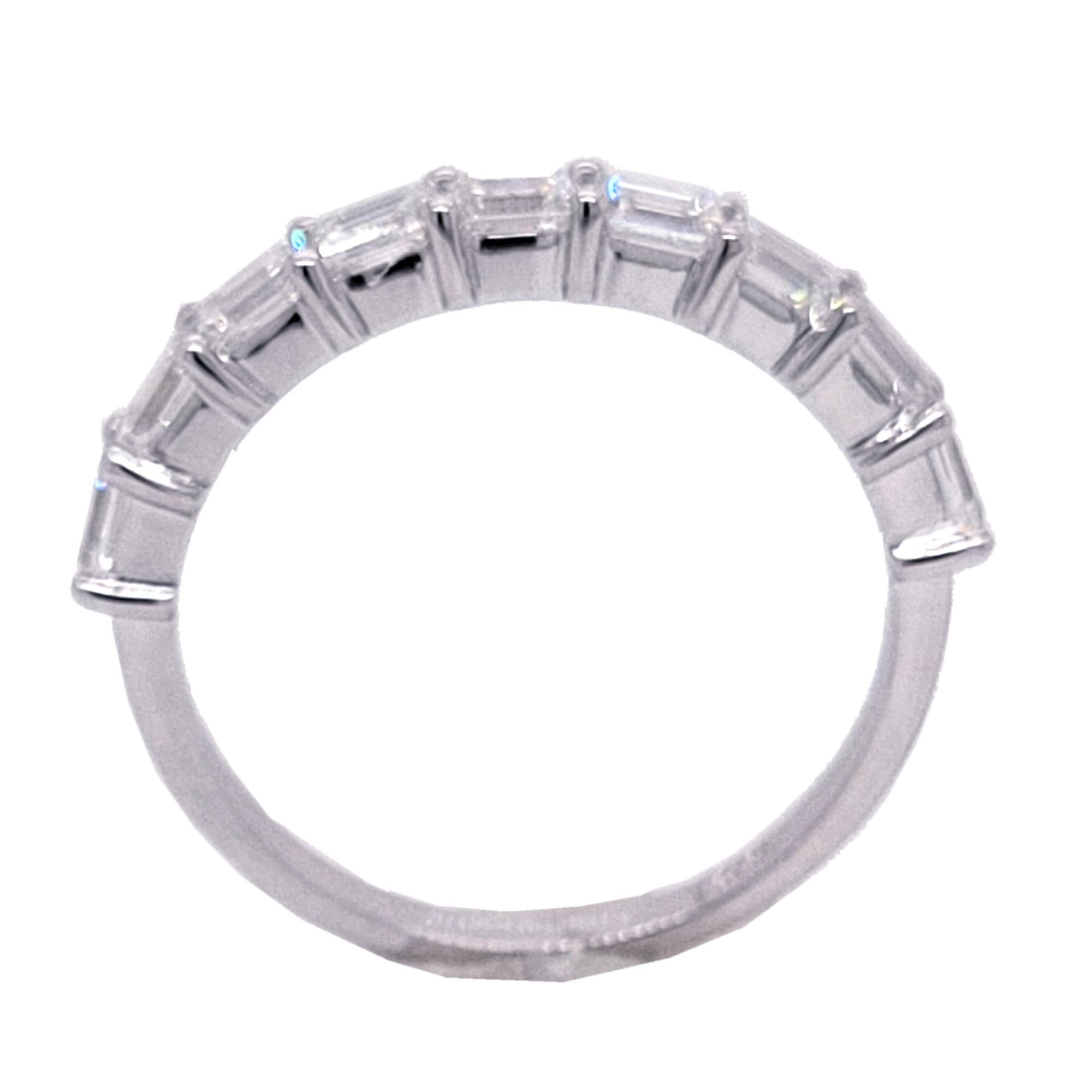 0.97 Carat Emerald Cut Diamond 18k Gold Anniversary Ring For Sale 1