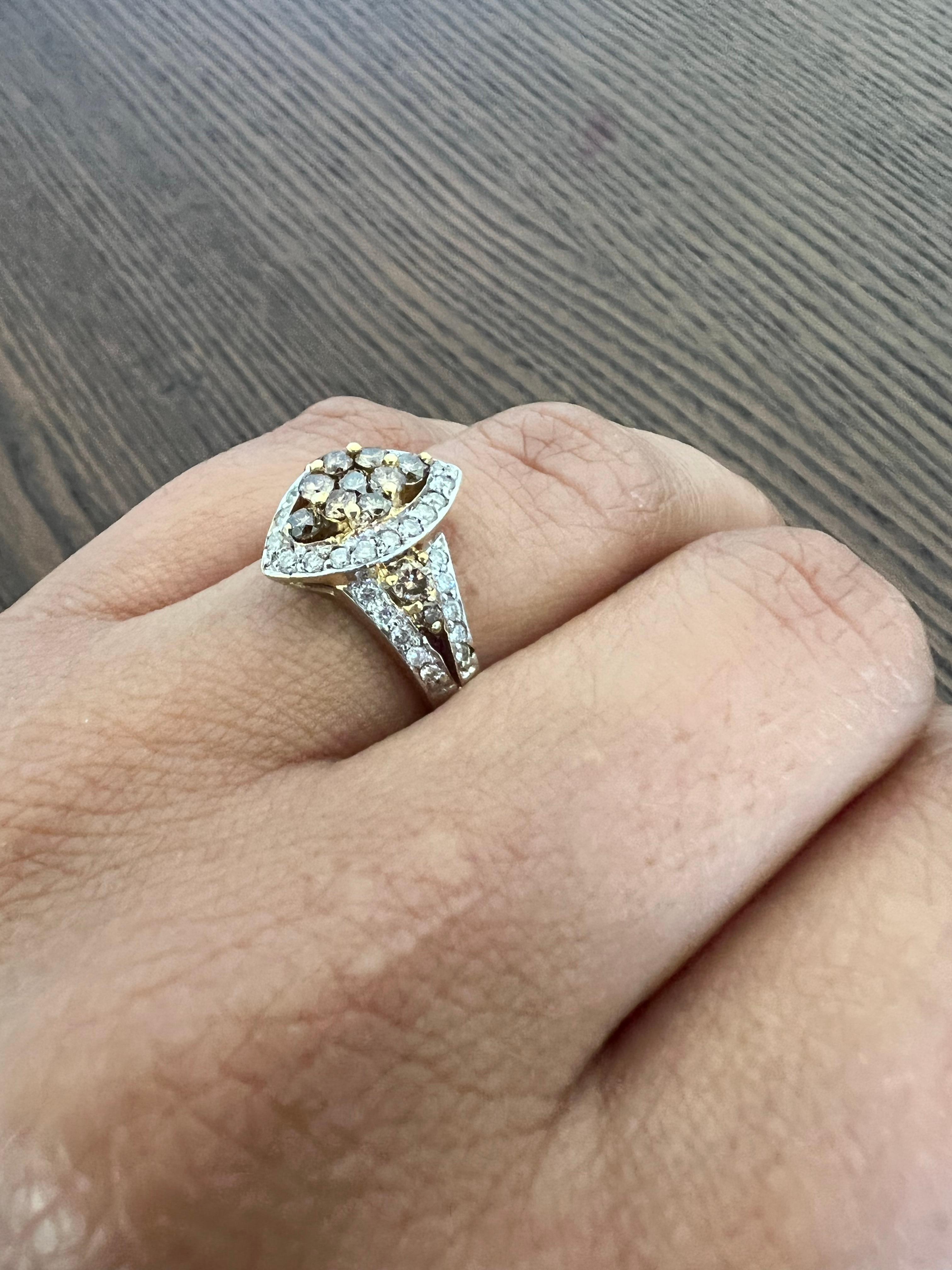 Women's 0.97 Carat Natural Brown Diamond White Diamond Yellow Gold Ring For Sale