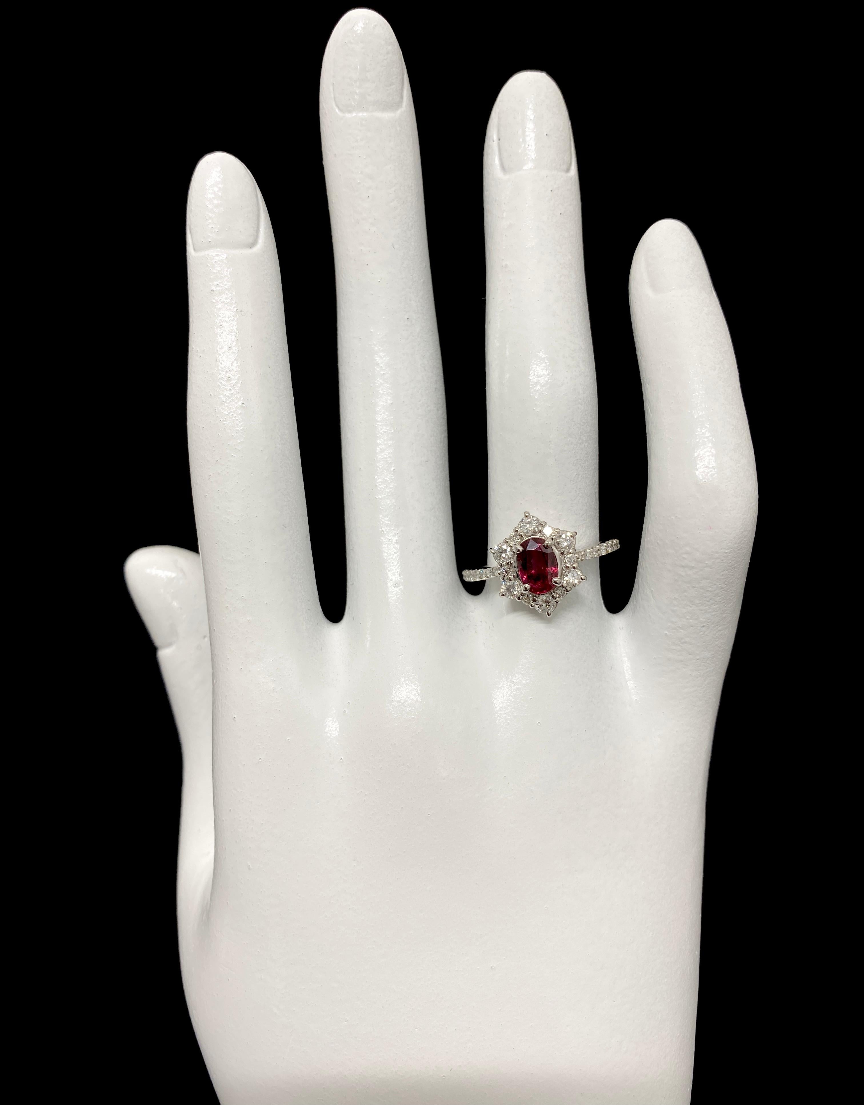 Women's 0.97 Carat Natural Ruby and Diamond Ring Set in Platinum For Sale