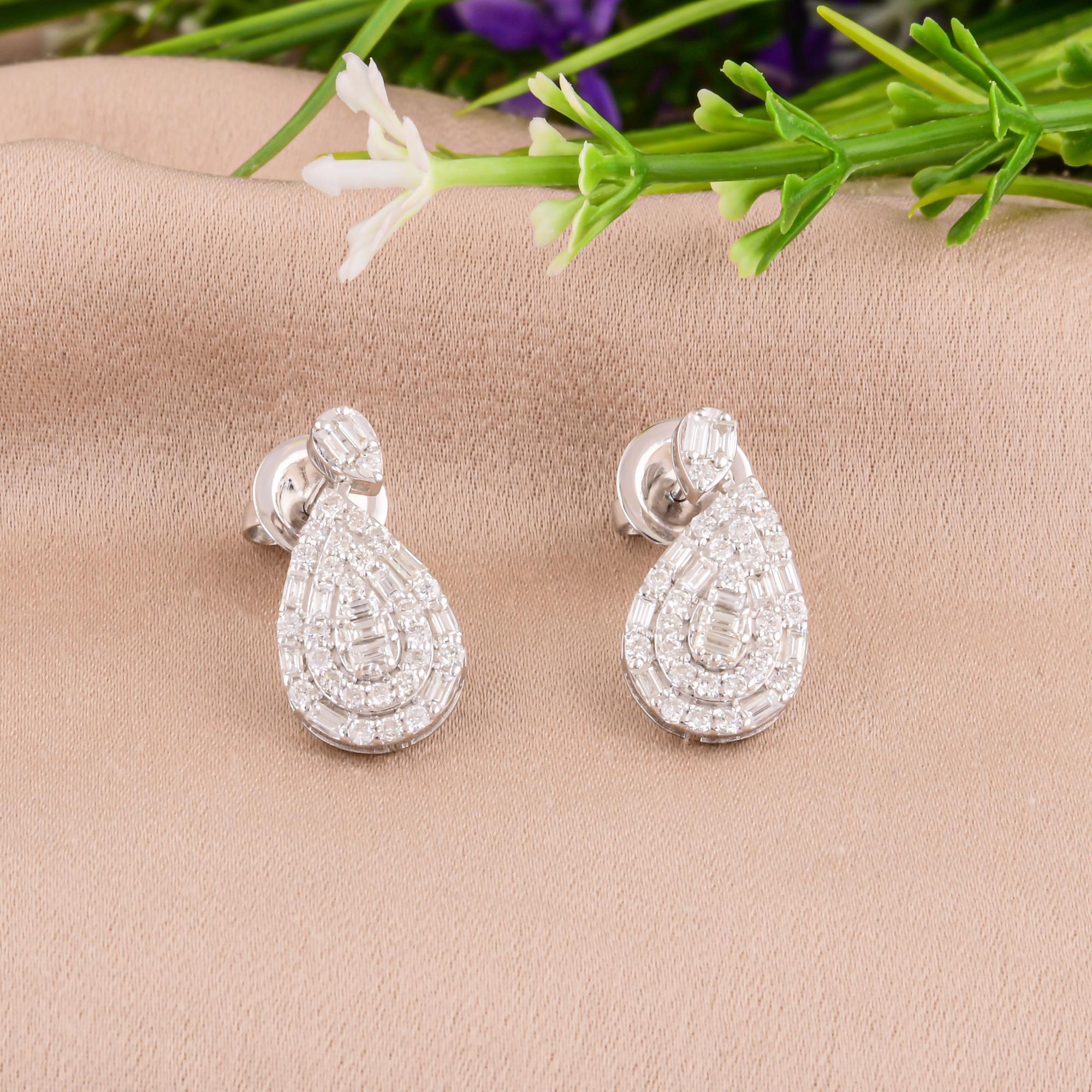 Modern 0.97 Carat SI/H Baguette Round Diamond Earrings 14 Karat White Gold Fine Jewelry For Sale
