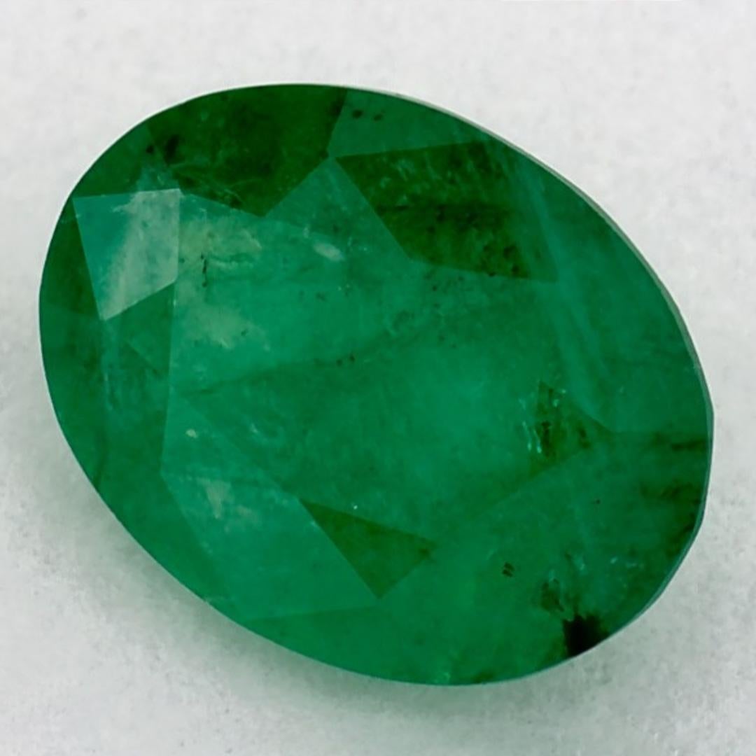 Con un vibrante tono verde, la piedra de nacimiento de mayo es un símbolo del renovado crecimiento primaveral. 

Explora la vibrante colección de esmeraldas, rubíes y zafiros de nuestra tienda, disponibles como gemas sueltas y combinadas con nuestra