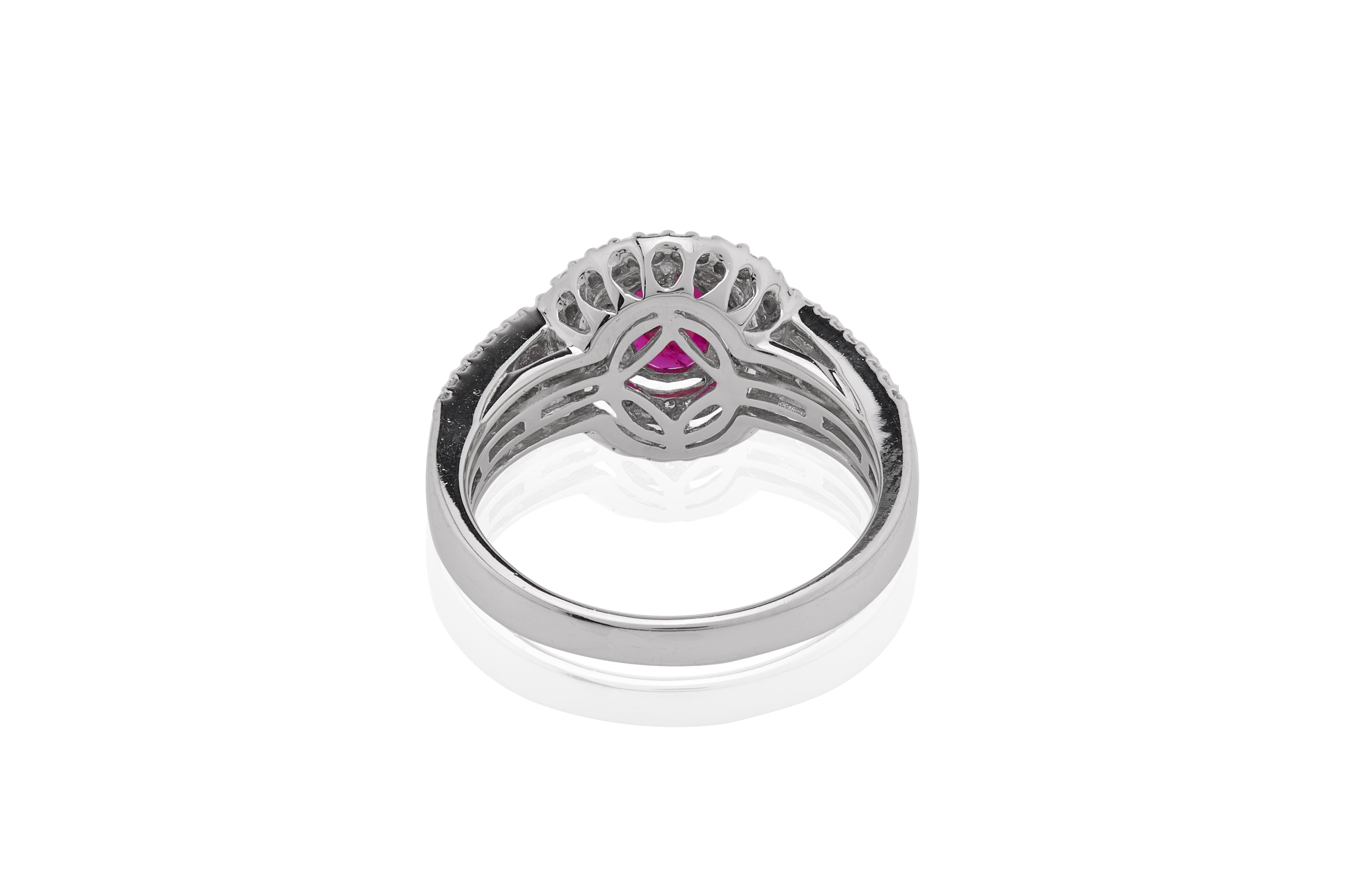 0,970 Karat Rubin mit Diamantring aus 18 Karat Gold für Damen oder Herren im Angebot