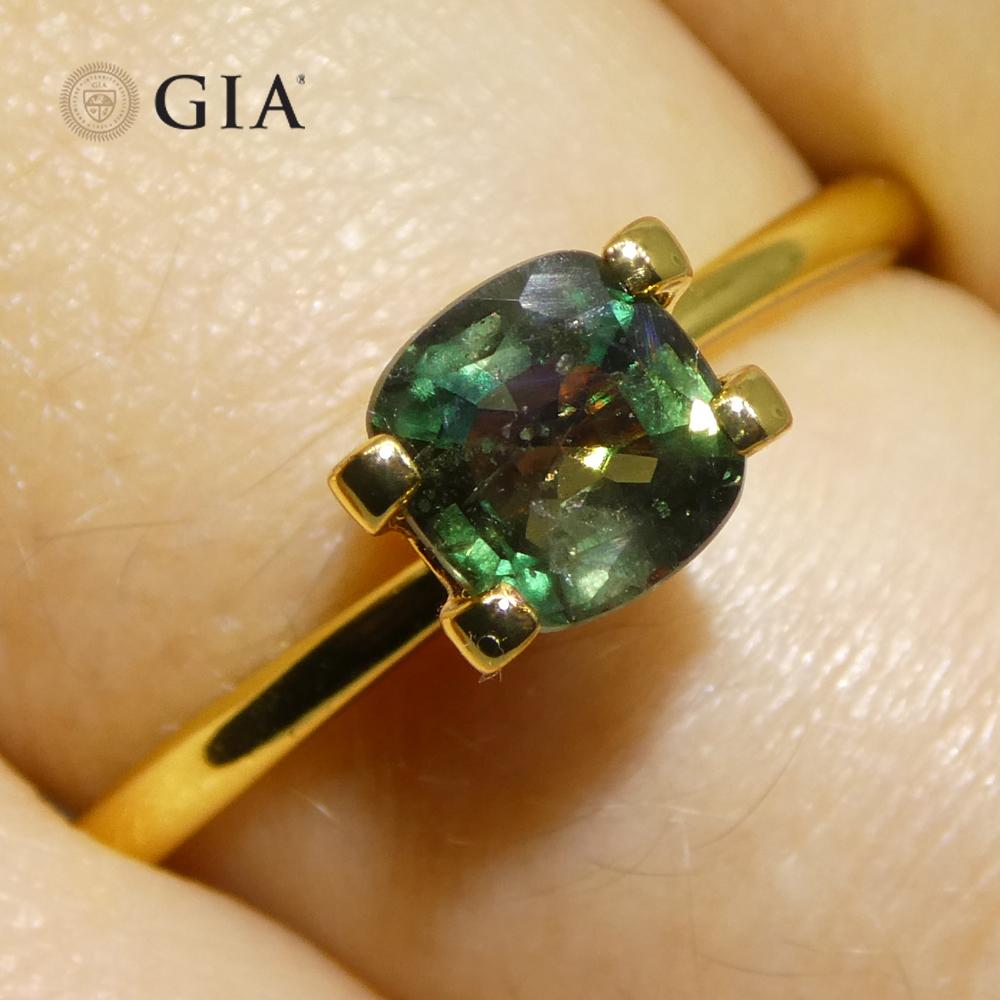 Taille coussin 0.97ct Coussin Alexandrite bleu verdâtre à violet certifié GIA Madagascar Unhe en vente