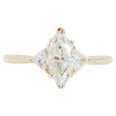 0.97CT Diamante Marquesa Certificado GIA en Anillo de Tres Piedras Amarillo de 18K