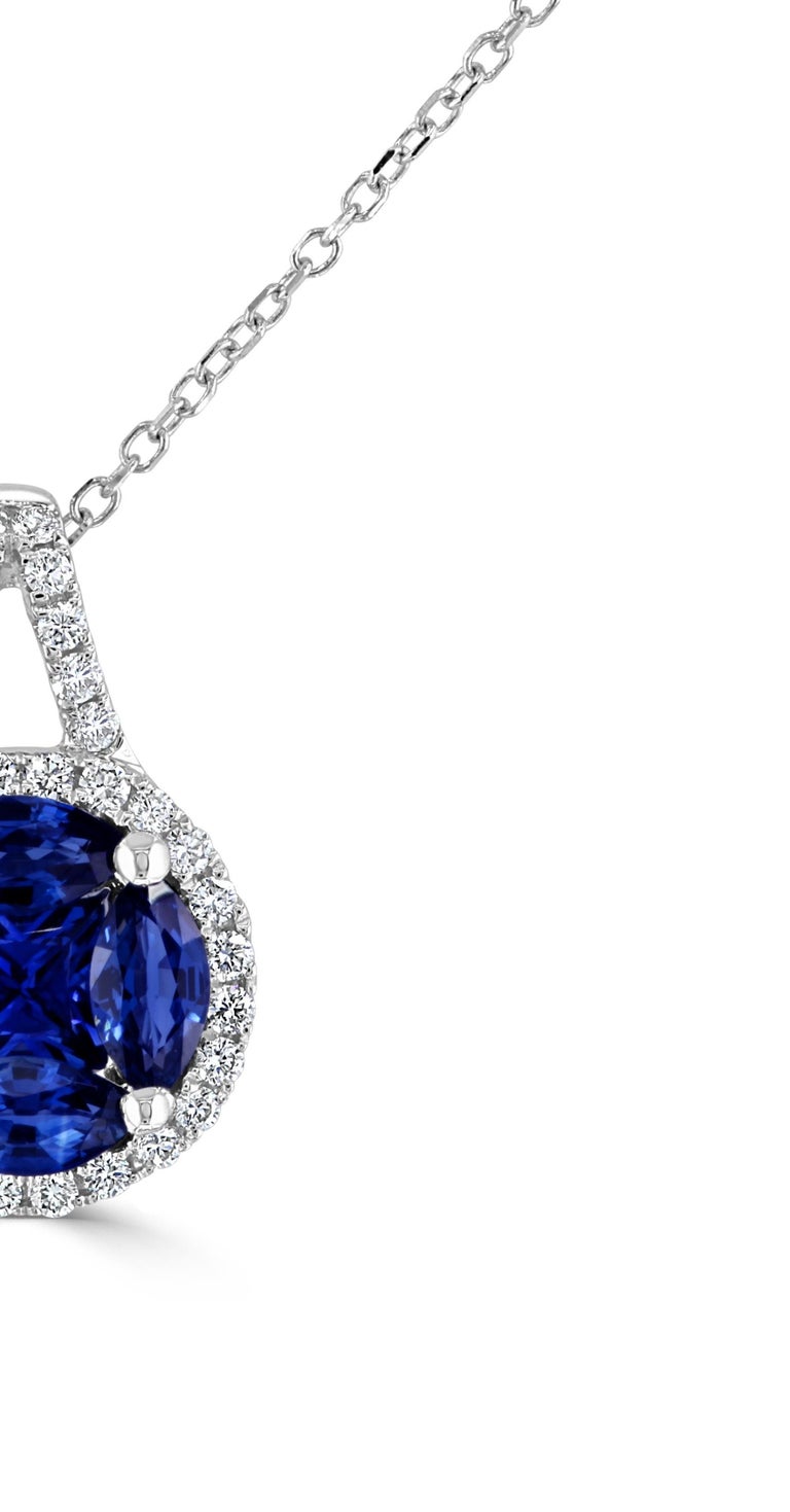 0.98 Carat Blue Sapphire with 0.19 Carat Diamond Halo Pendant in 18k White Gold In New Condition For Sale In New York, NY