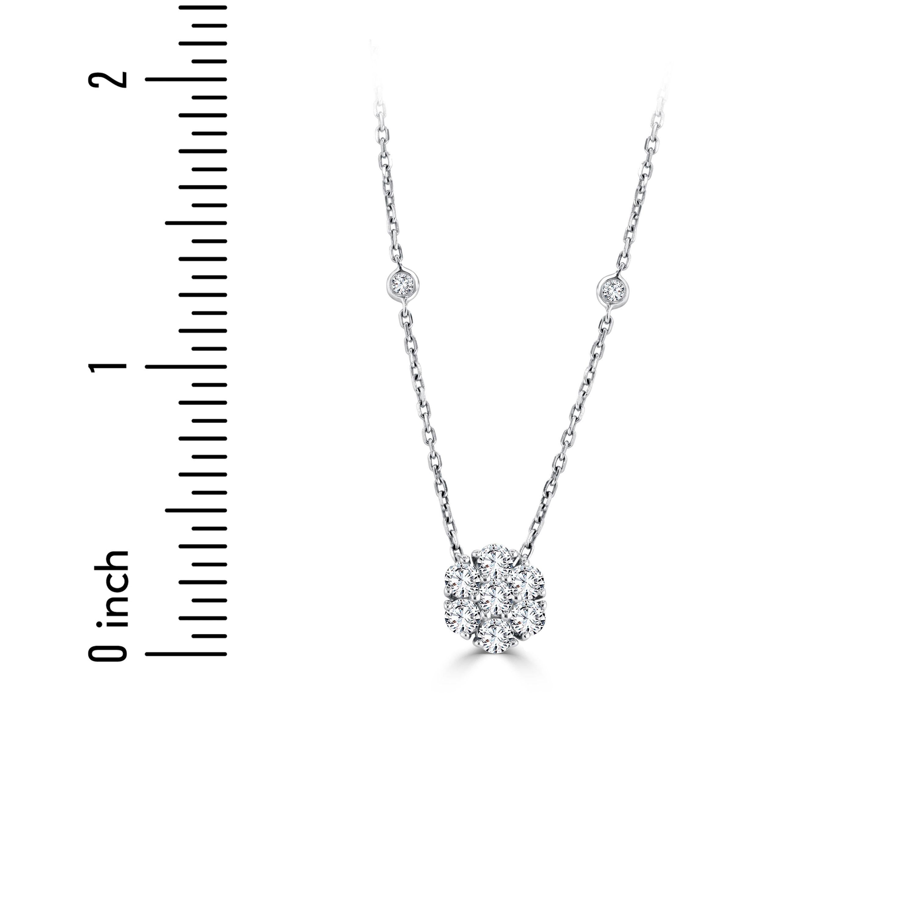 0.98 Carat Natural Diamond Flower Pendant in 14k White Gold ref1746 In New Condition For Sale In New York, NY