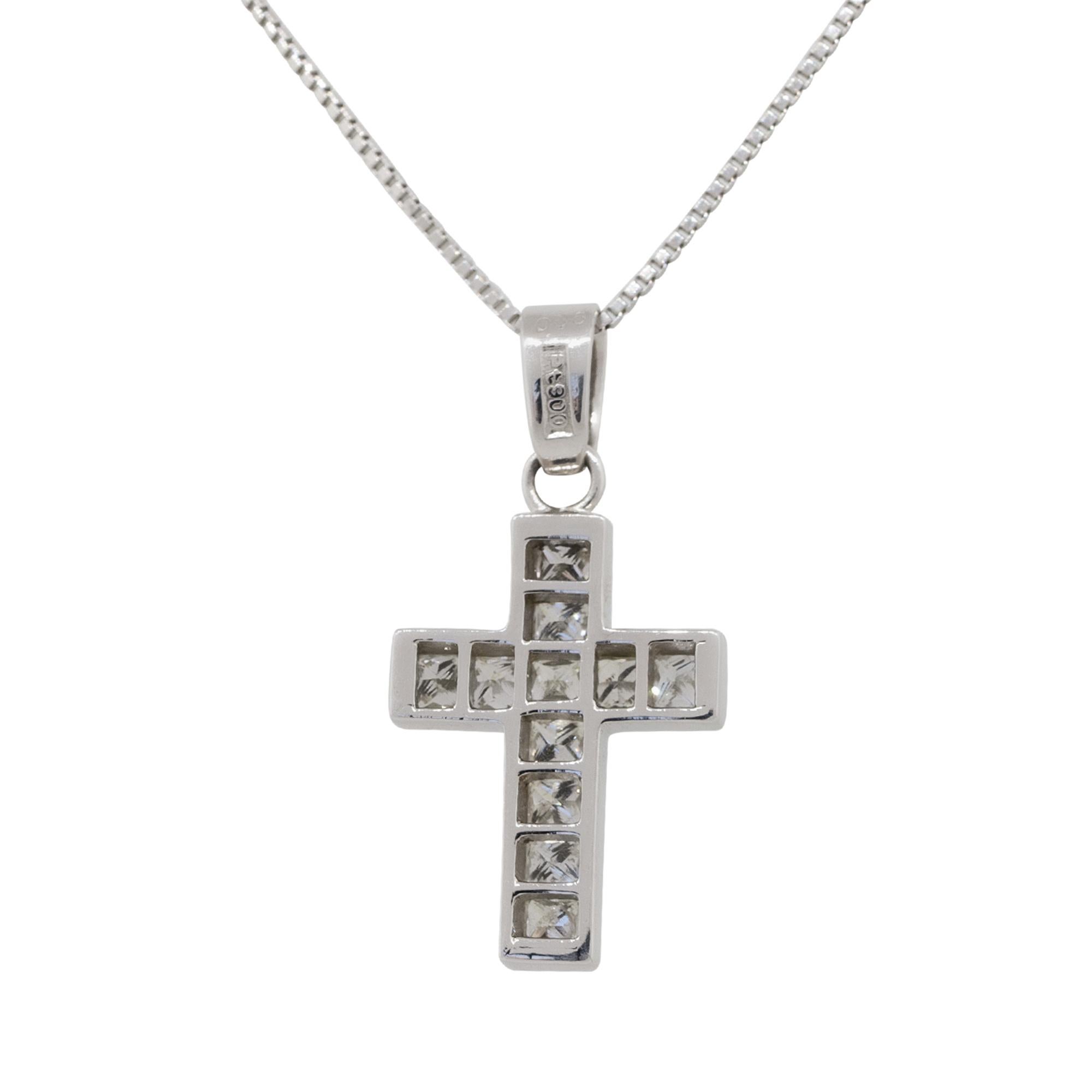 Women's 0.98 Carat Princess Cut Diamond Cross Pendant on Chain Platinum