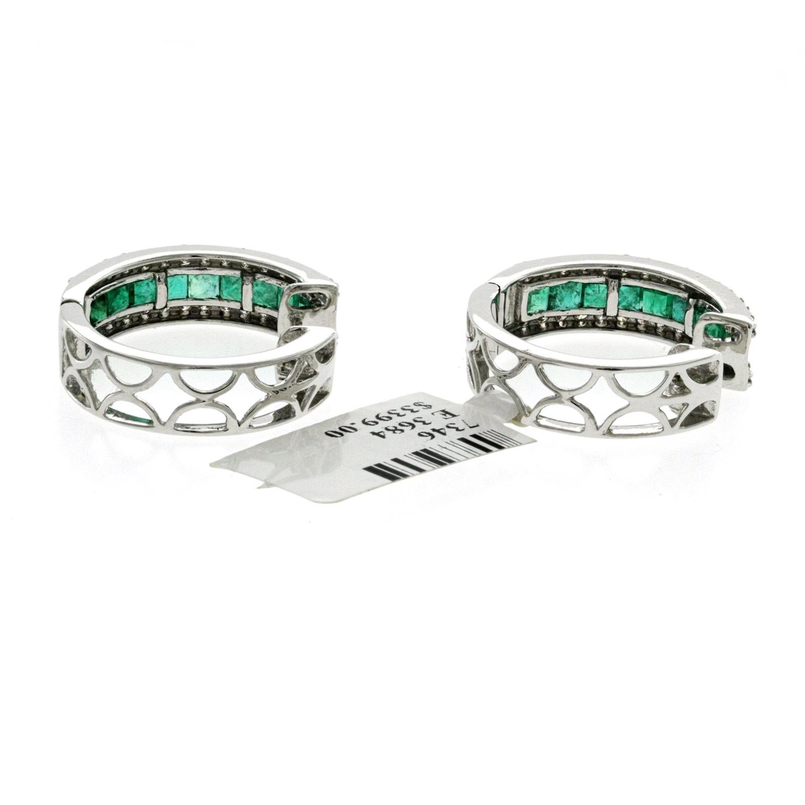 0.98 CT Colombian Emerald and 0.34 Carat Diamonds 14k White Gold Hoop Earrings In Excellent Condition For Sale In Los Angeles, CA