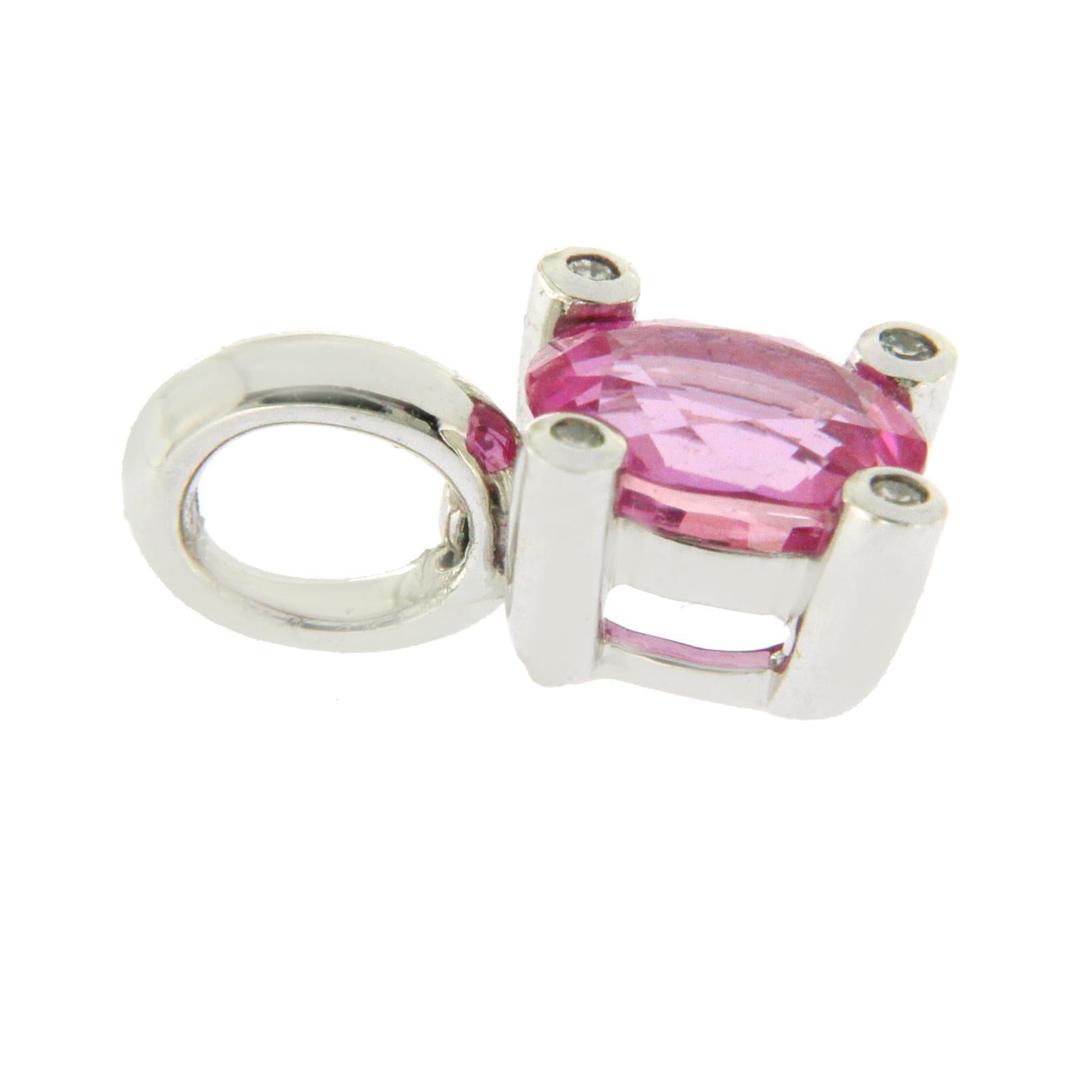 0.98 Natural Pink Sapphire and 0.06 Carat Diamond in 18 Karat Gold Pendant Charm In Excellent Condition In Los Angeles, CA
