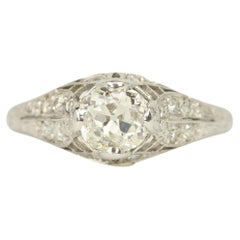 Anello di fidanzamento in filigrana Art Deco del 1920 da 0,98 carati totali e taglio rotondo.
