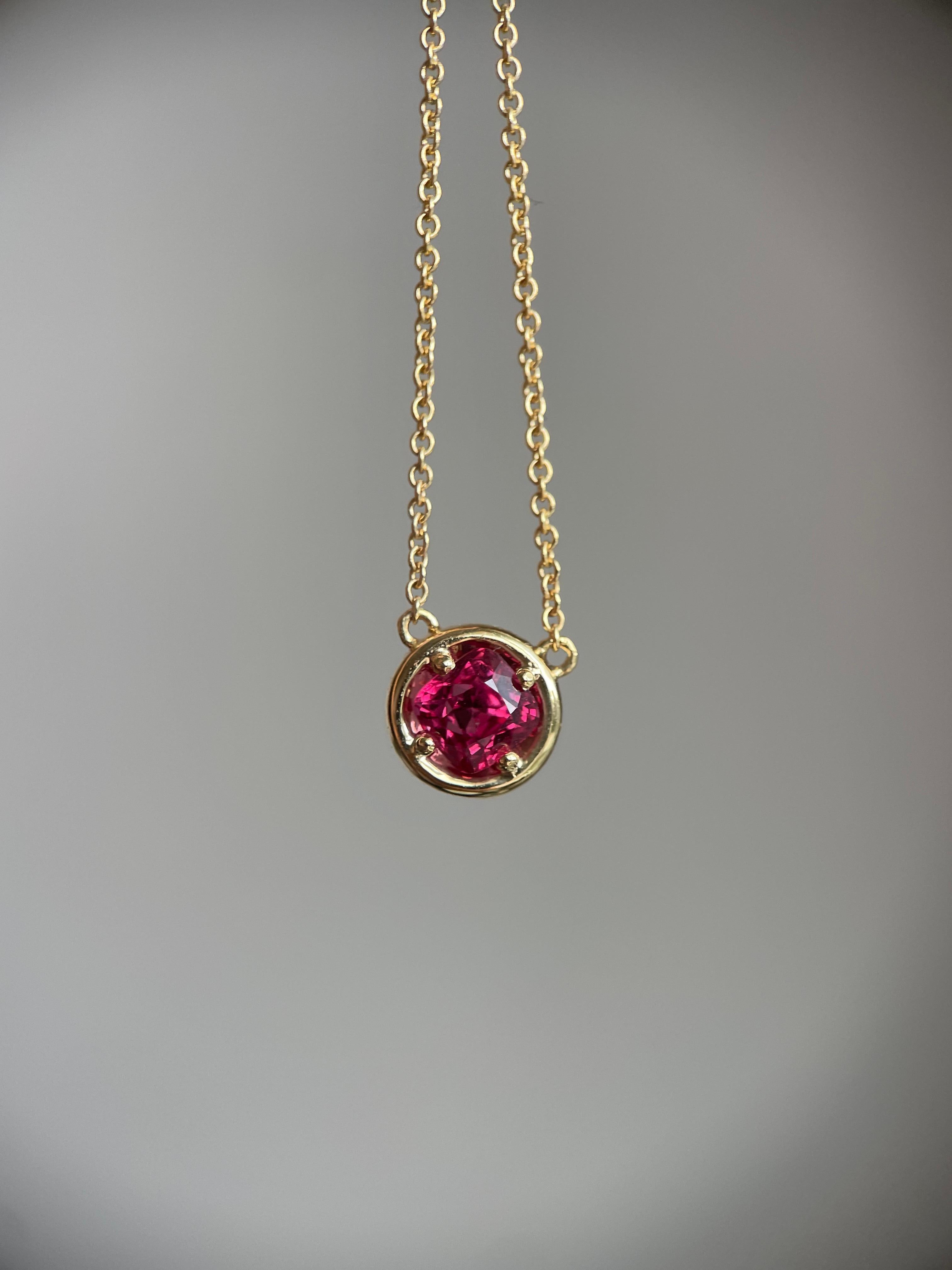 0,98 Karat Kirschrosa Spinell Solitär Halskette (Spinell Halskette) im Angebot 4