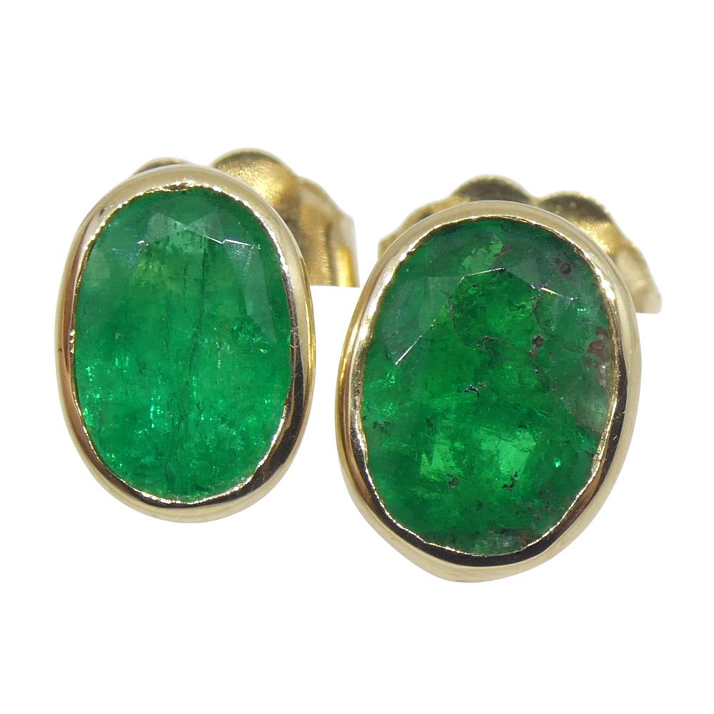 0.98ct Colombian Emerald Stud Earrings set in 14k Yellow Gold For Sale 9