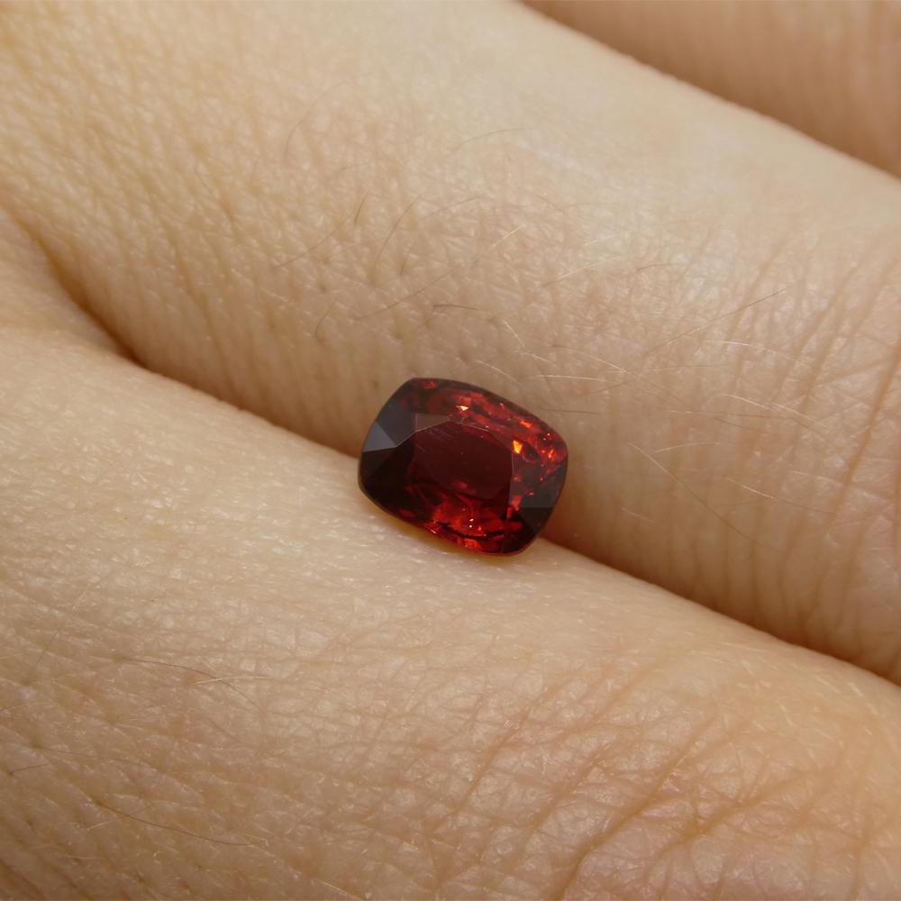 Spinello rosso a cuscino 0.98ct dallo Sri Lanka in vendita 2