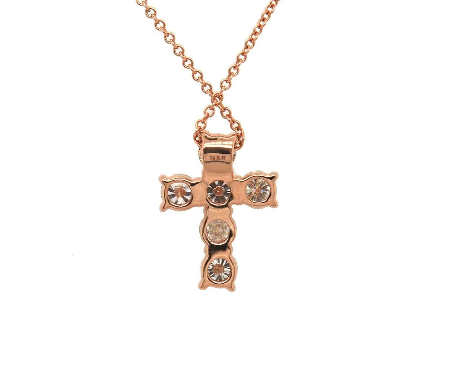 0.98ctw Diamond Cross Pendant Necklace 14K Rose Gold In Excellent Condition For Sale In Vienna, VA