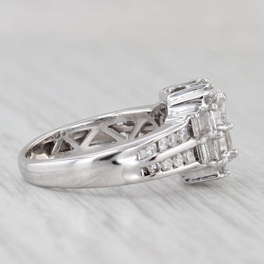 Femenino o masculino 0.98ctw Anillo de compromiso de diamantes 14k Oro blanco Tamaño 4.25 en venta