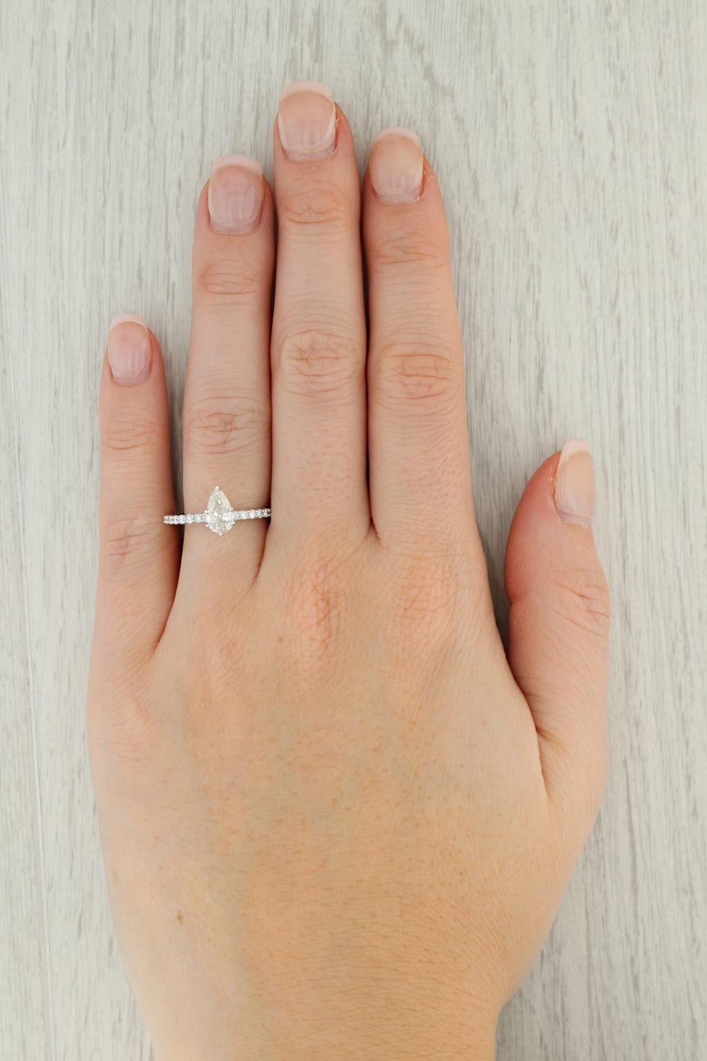 Bague de fiançailles en or blanc 14 carats avec diamant poire de 0,98 carat, taille 6,75 en vente 4
