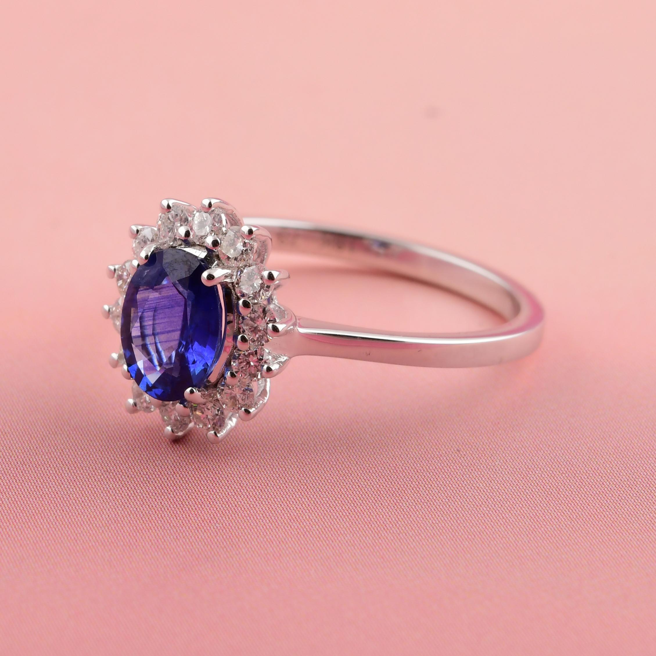 in vendita:  0,99 carati di zaffiro blu 0,35 carati di diamante SI/H Anello nuziale in oro bianco 14 carati 10