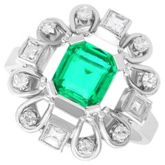 Bague en or blanc 18 carats avec émeraude colombienne de 0,99 carat et diamant de 0,35 carat, c. 1925