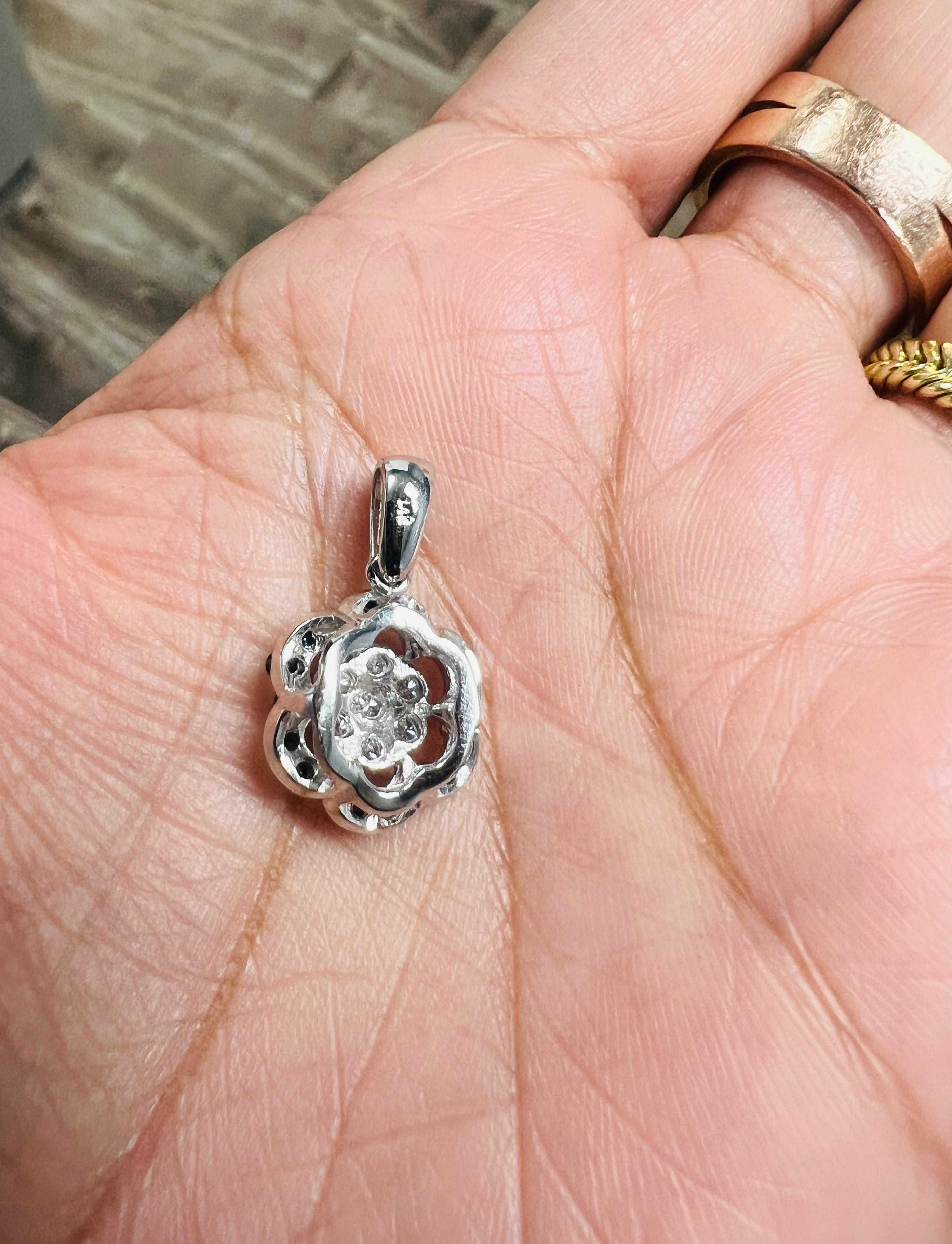 Collier à chaîne en or blanc avec diamant noir naturel de 0,99 carat Neuf - En vente à Los Angeles, CA