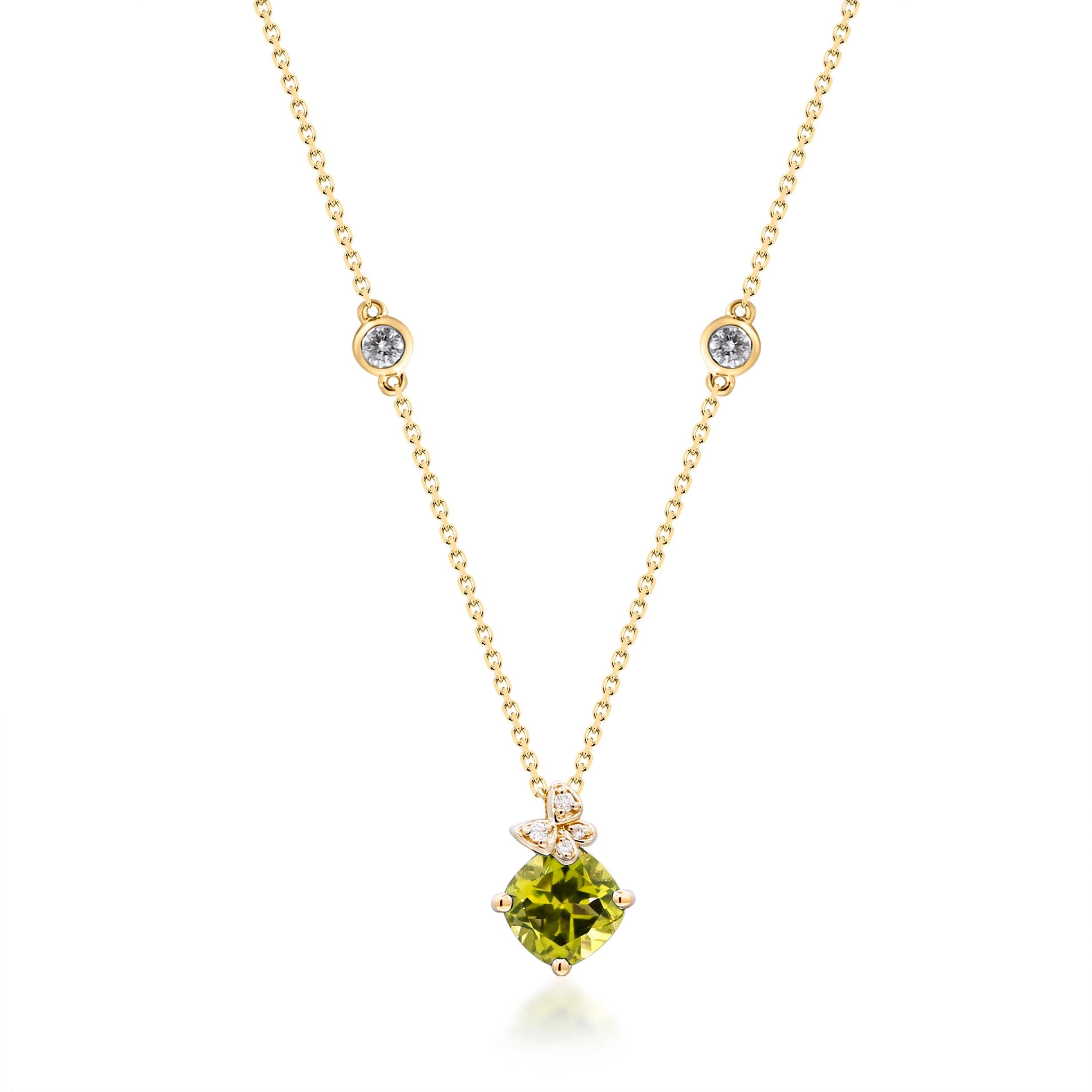 Cushion Cut 0.99 Carat Peridot Cushion-Cut Diamond Accents 10K Yellow Gold Classic Pendant For Sale