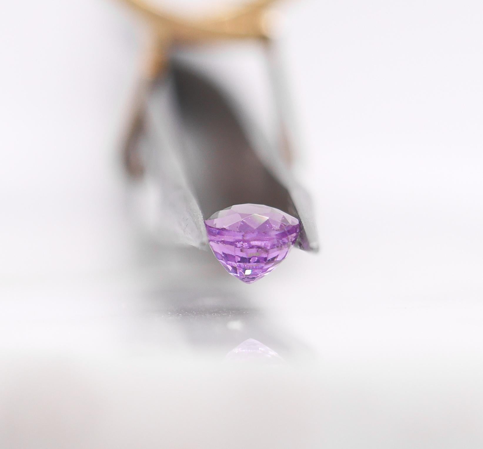 Oval Cut 0.99 Carat Purple Sapphire Loose Gemstone Oval 6x5mm For Sale