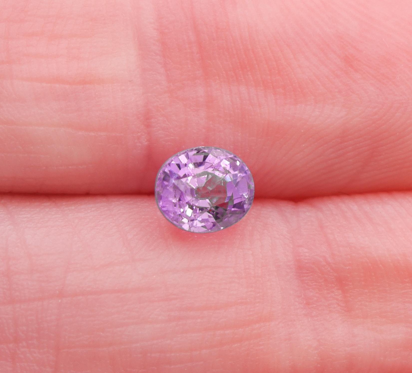 Women's 0.99 Carat Purple Sapphire Loose Gemstone Oval 6x5mm For Sale