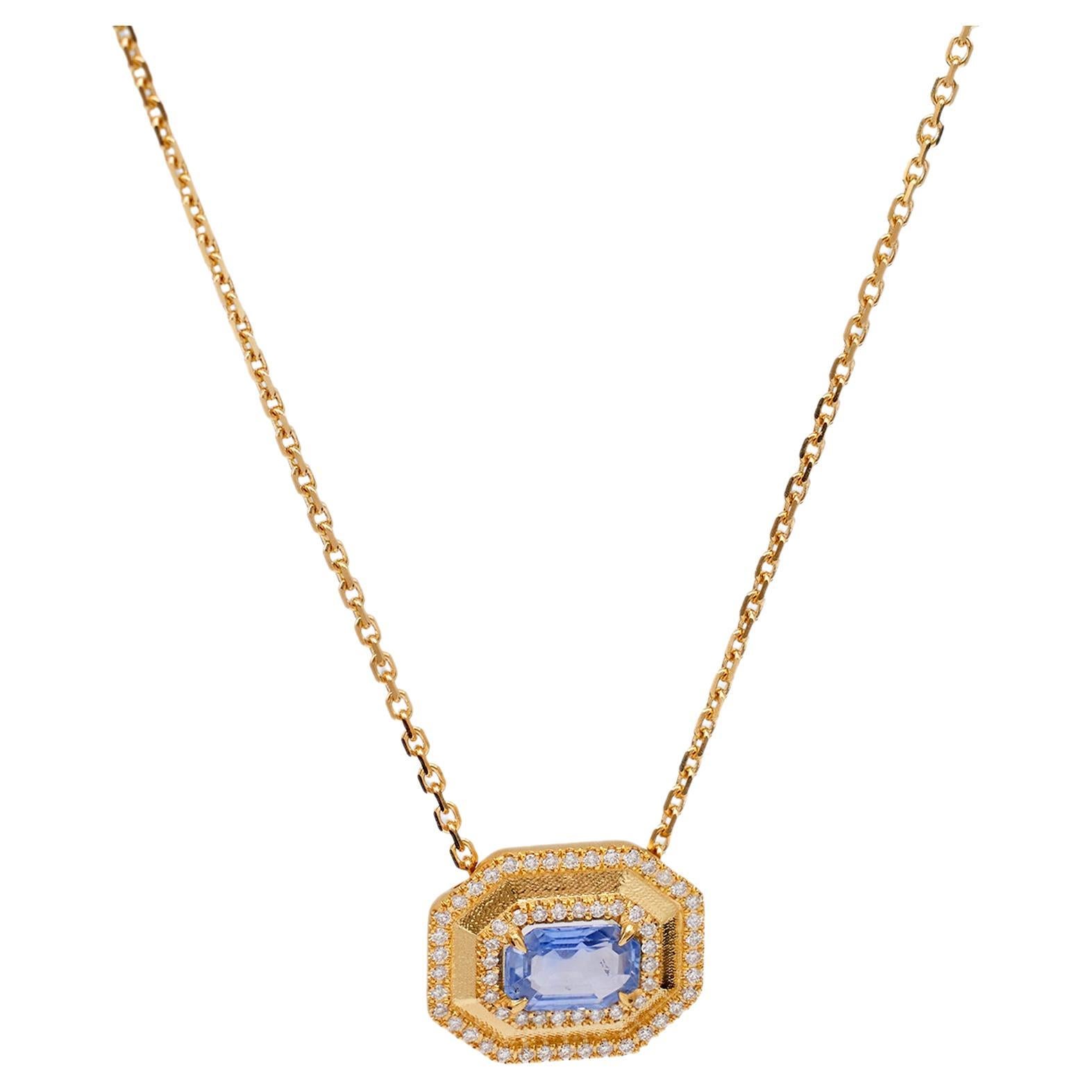 0.99 Carat Sapphire and Diamond 18k Yellow Gold Pendant Necklace For Sale
