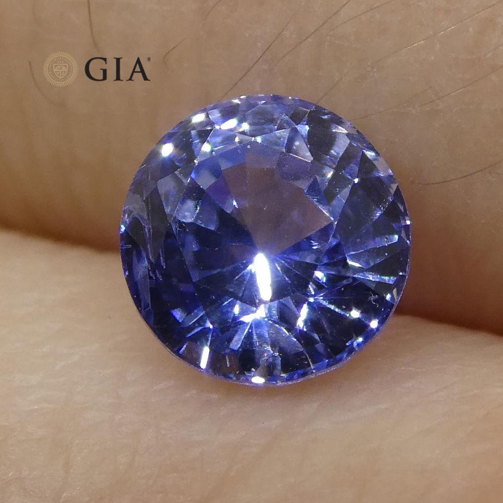 Brilliant Cut 0.99 Carat Round Sapphire GIA Certified Madagascar For Sale